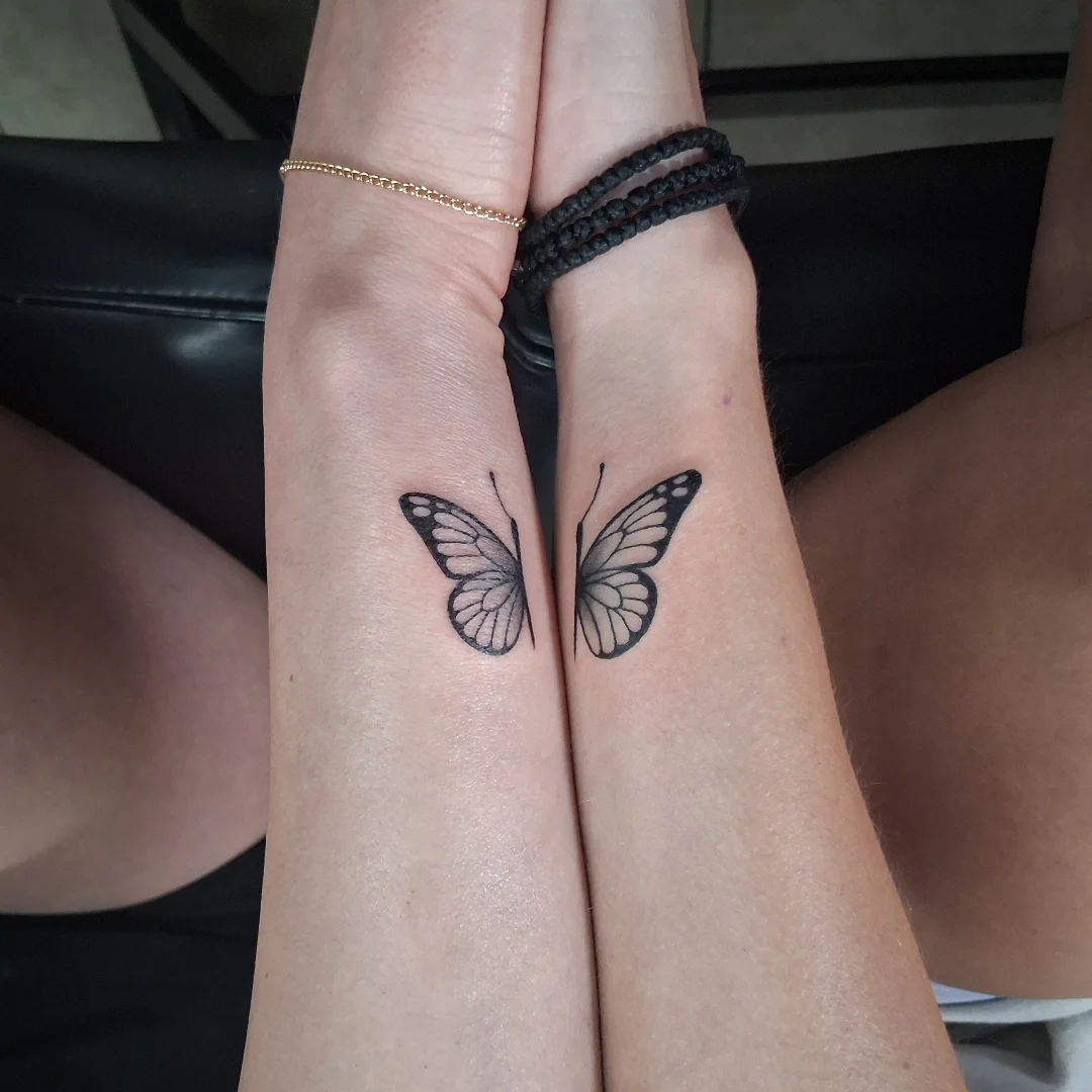 Tattoo by @andy2shades_tattoo — black_and_grey