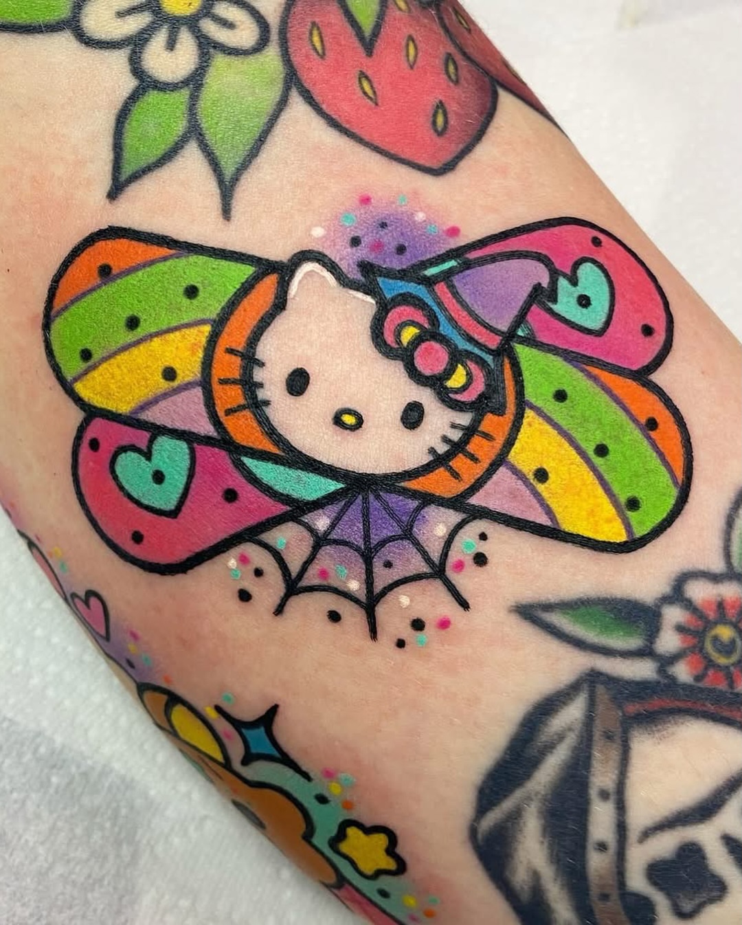 Tattoo by @roxyrydertattoo — new_school
