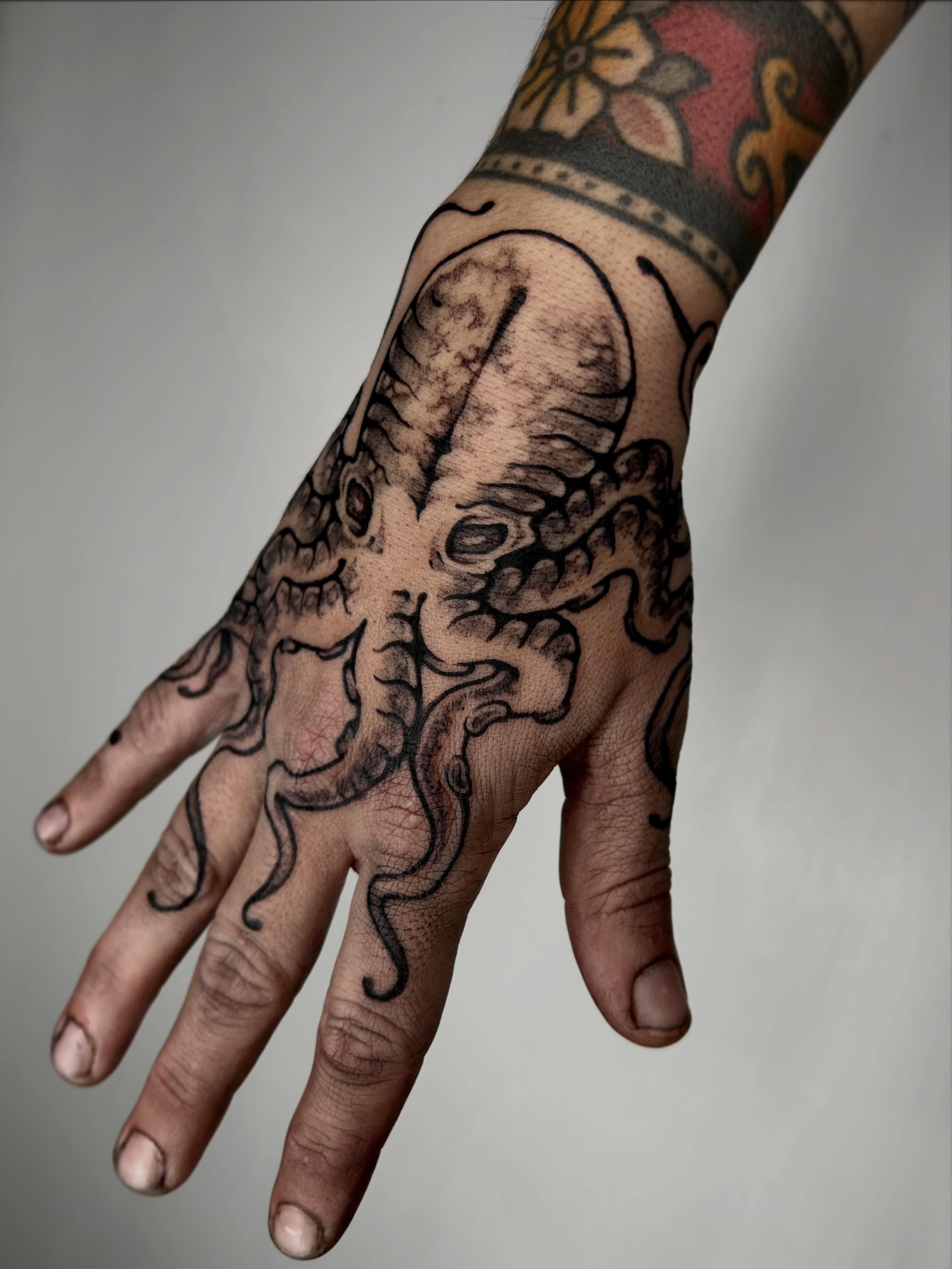 Tattoo by @da.voide_tattoo — black_and_grey