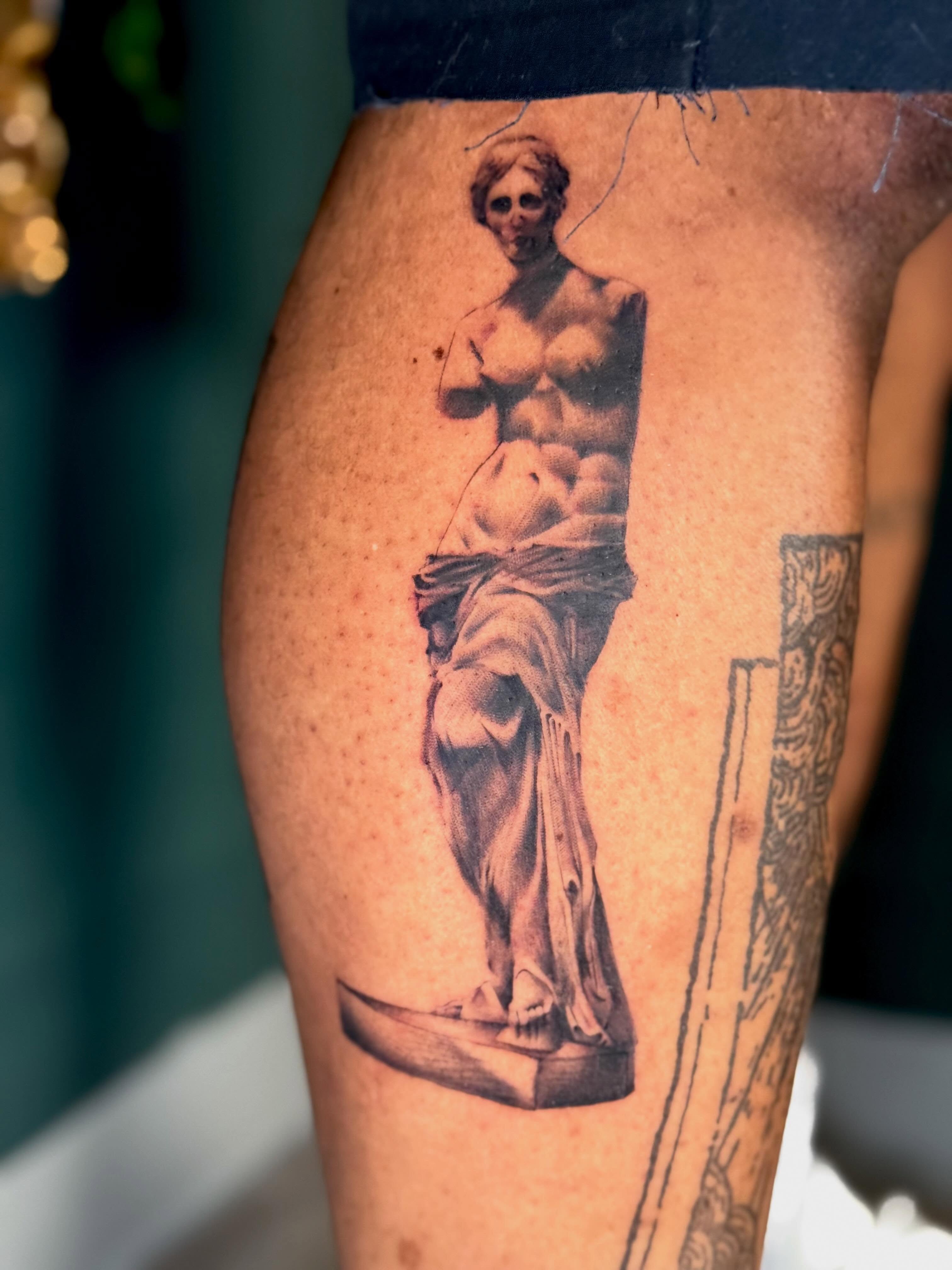 Tattoo by @abi.does.tattoos β realism