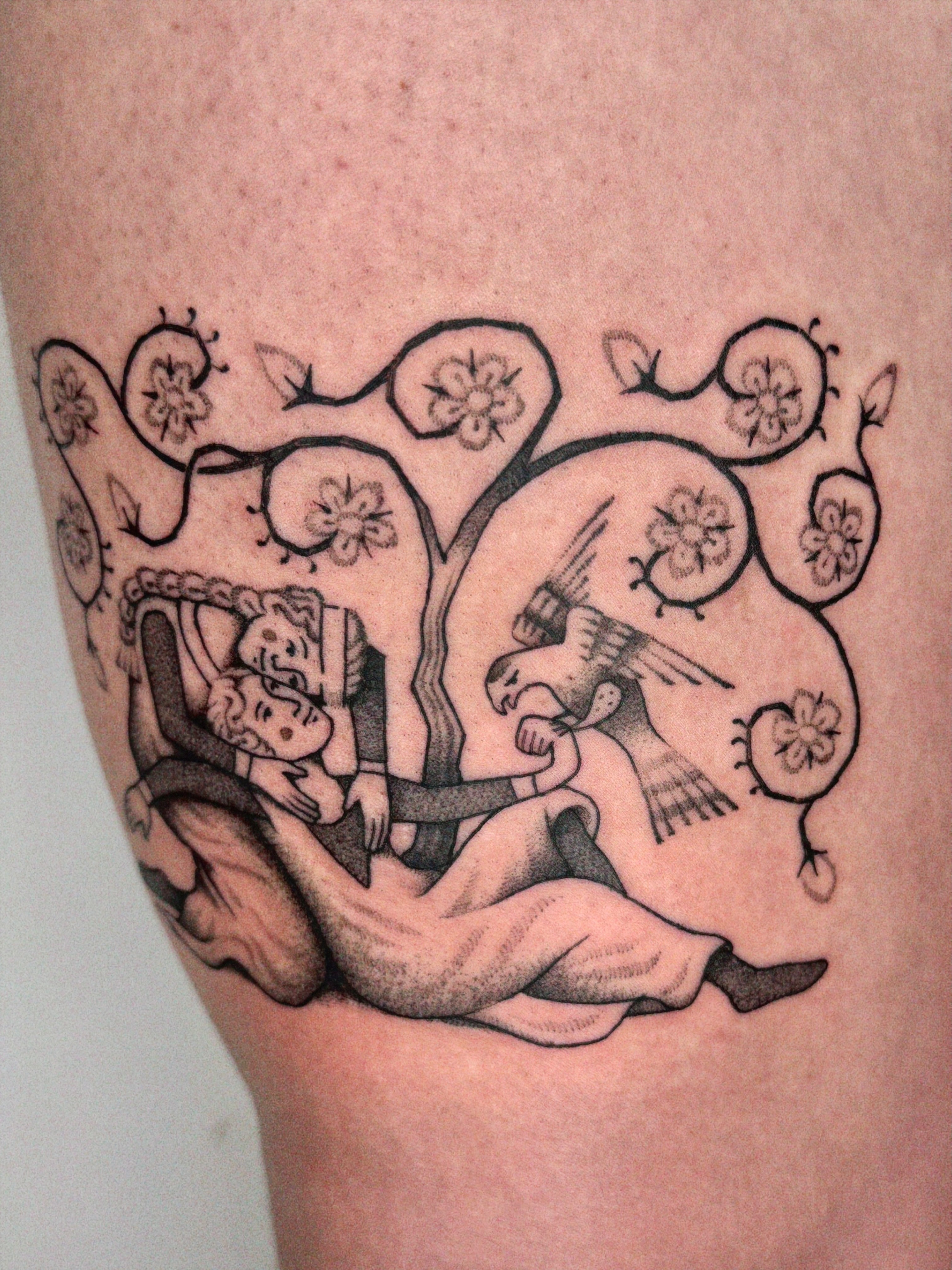 Family scene realism tattoo on the thigh by @inkshame