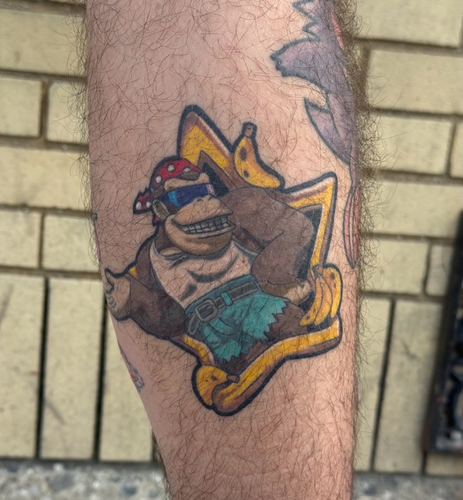 Tattoo by @mo.mo.tattoos — american_traditional