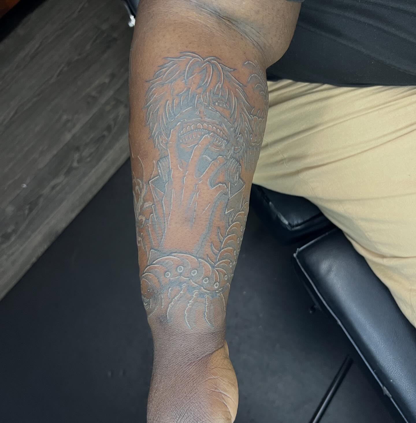 Tattoo by @darklunatattoos — american_traditional