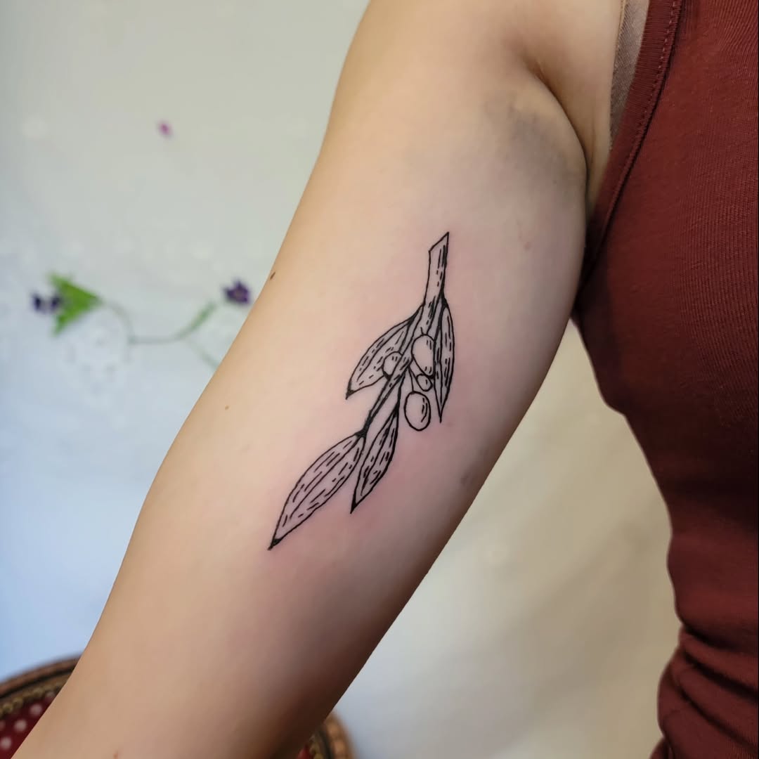 Tattoo by @satyrtattoos β black_and_grey