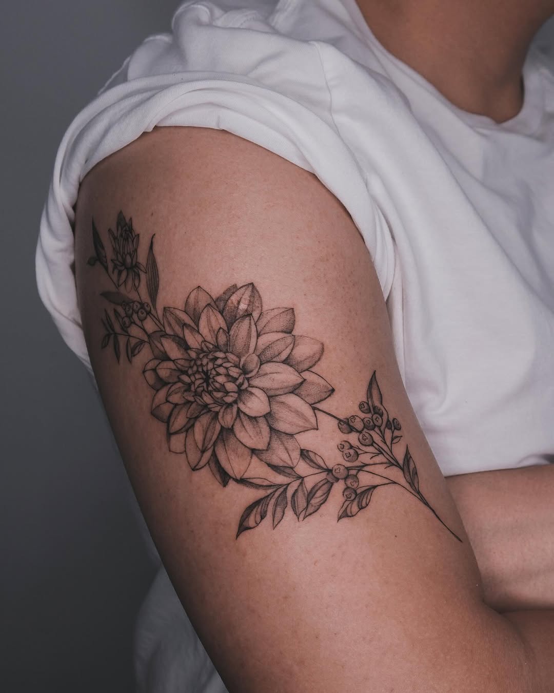 Tattoo by @ezzeink — fine_line, black_and_grey