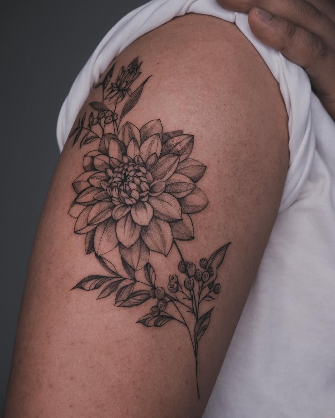 Tattoo by @ezzeink — fine_line, black_and_grey