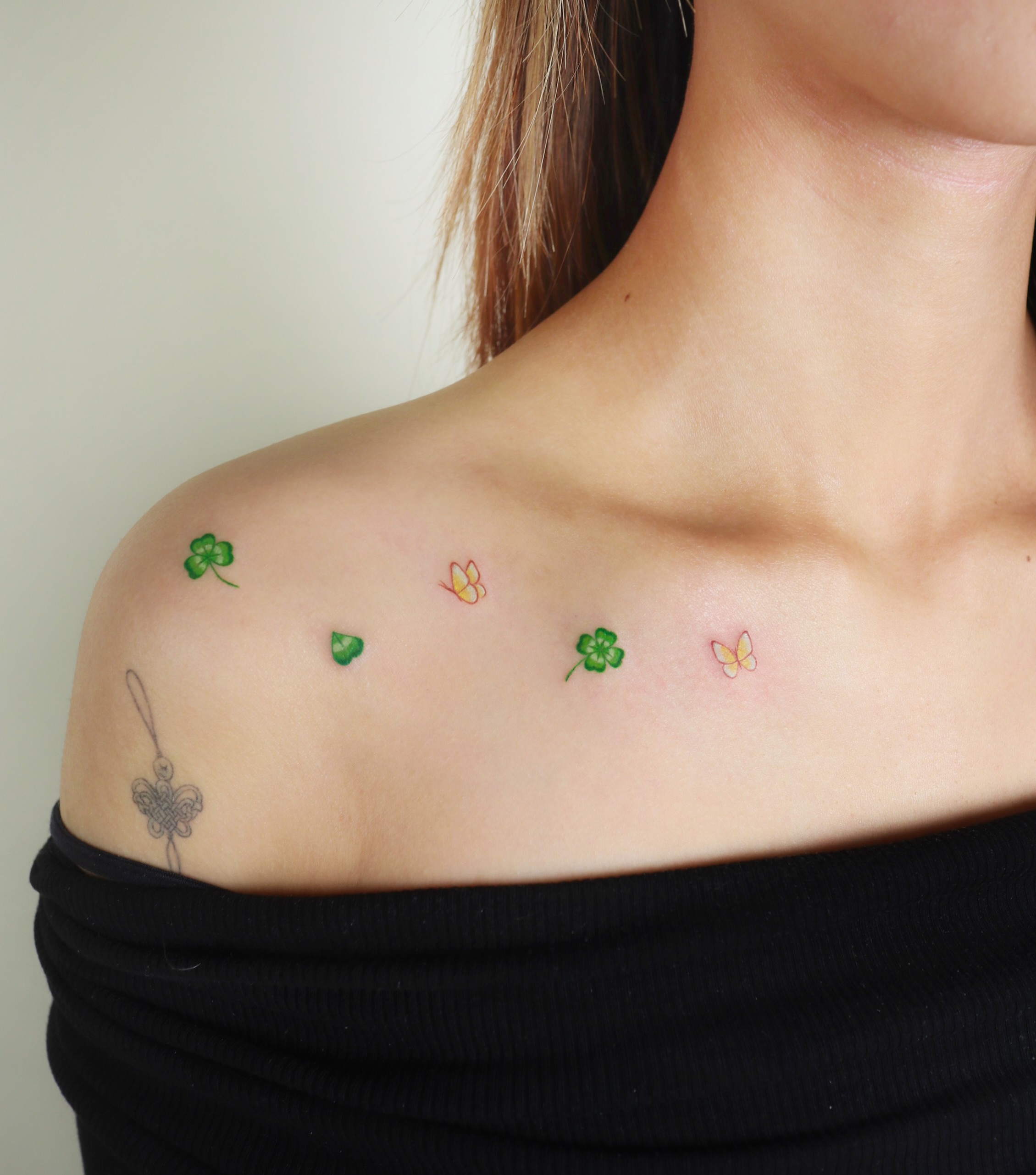 Tattoo by @bay__tattoo — dotwork