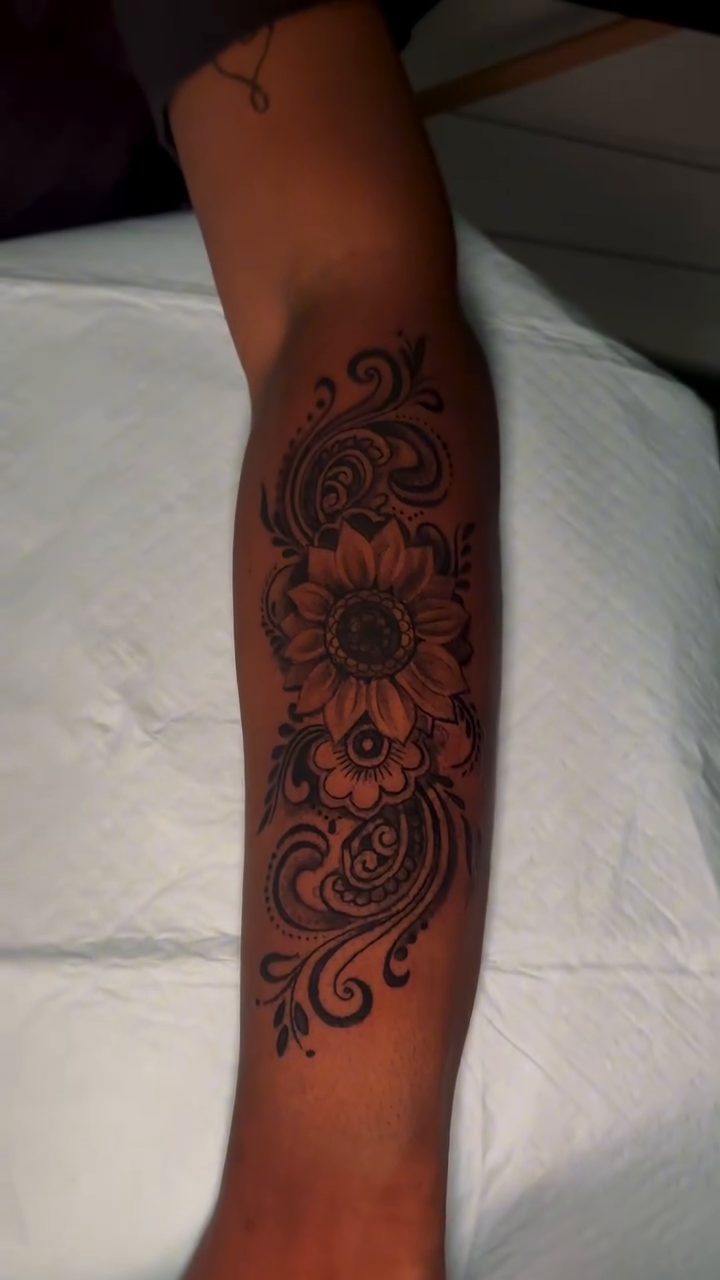 Tattoo by @grandeur_creations — fine_line, ornamental