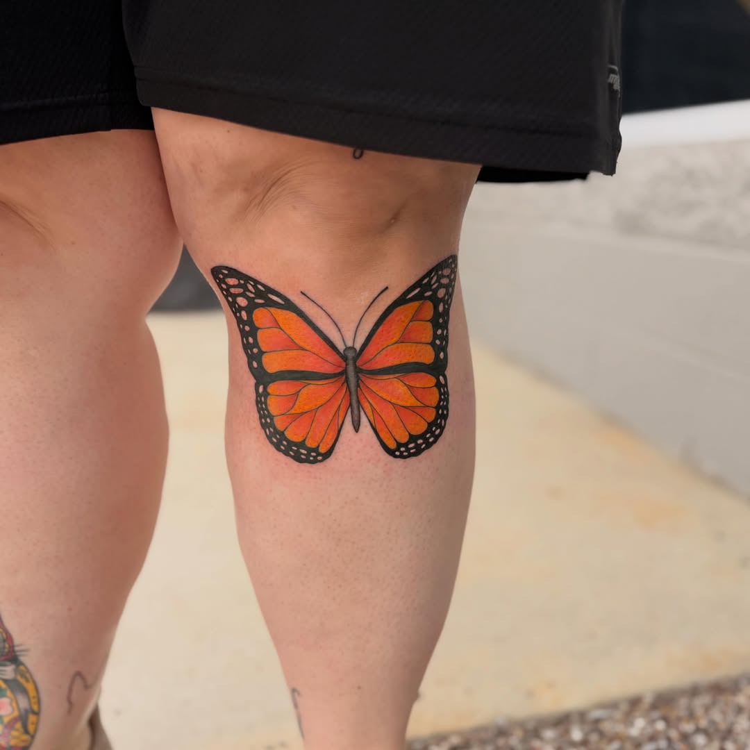Monarch butterfly realism tattoo on the thigh by Erica Rose π€