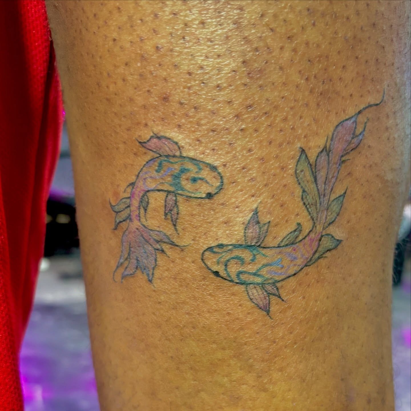 Koi fish new school tattoo on the leg by Tessahwessah 🧞‍♀️