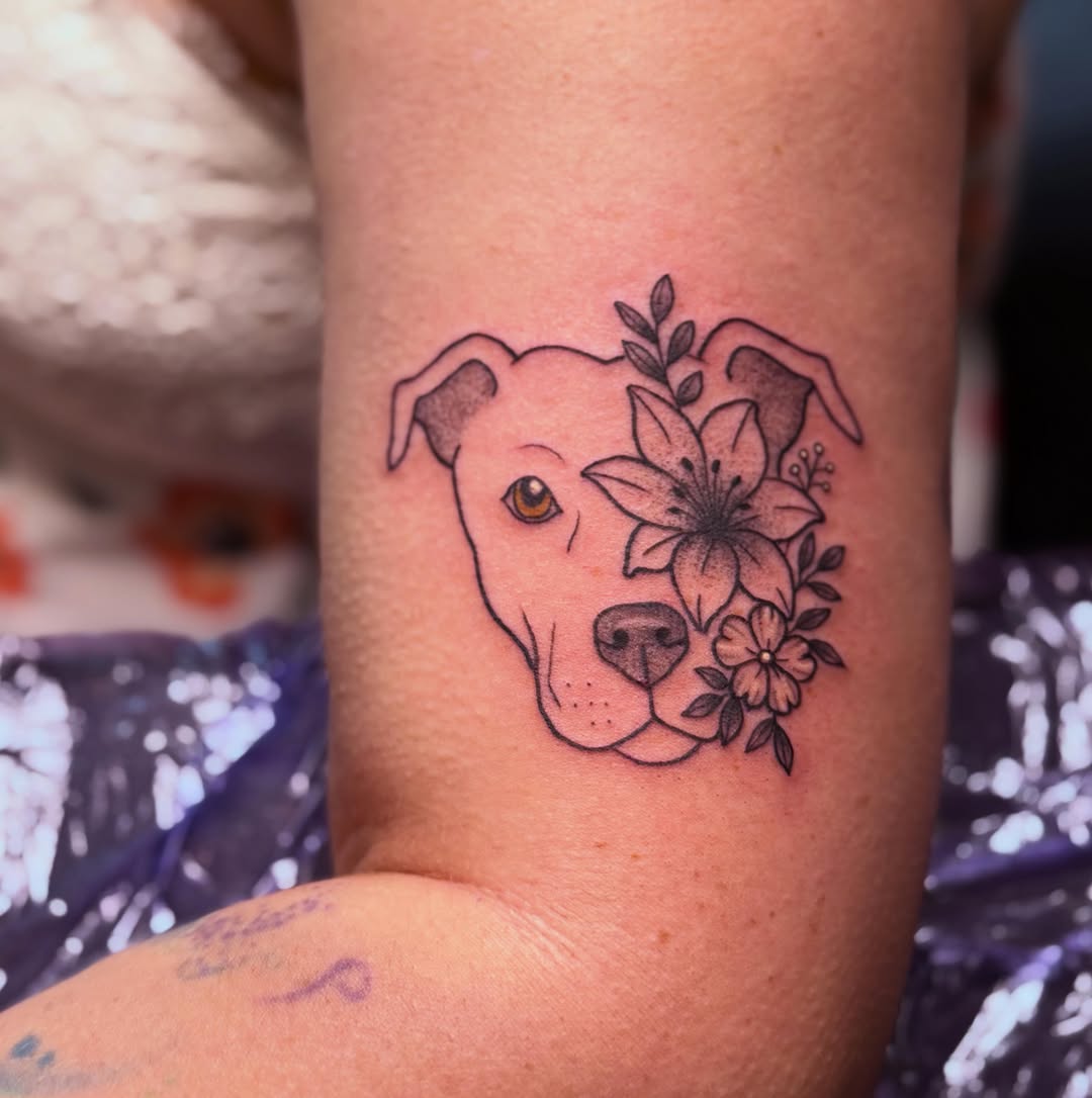 Tattoo by @lea_tattooine — dotwork, realism