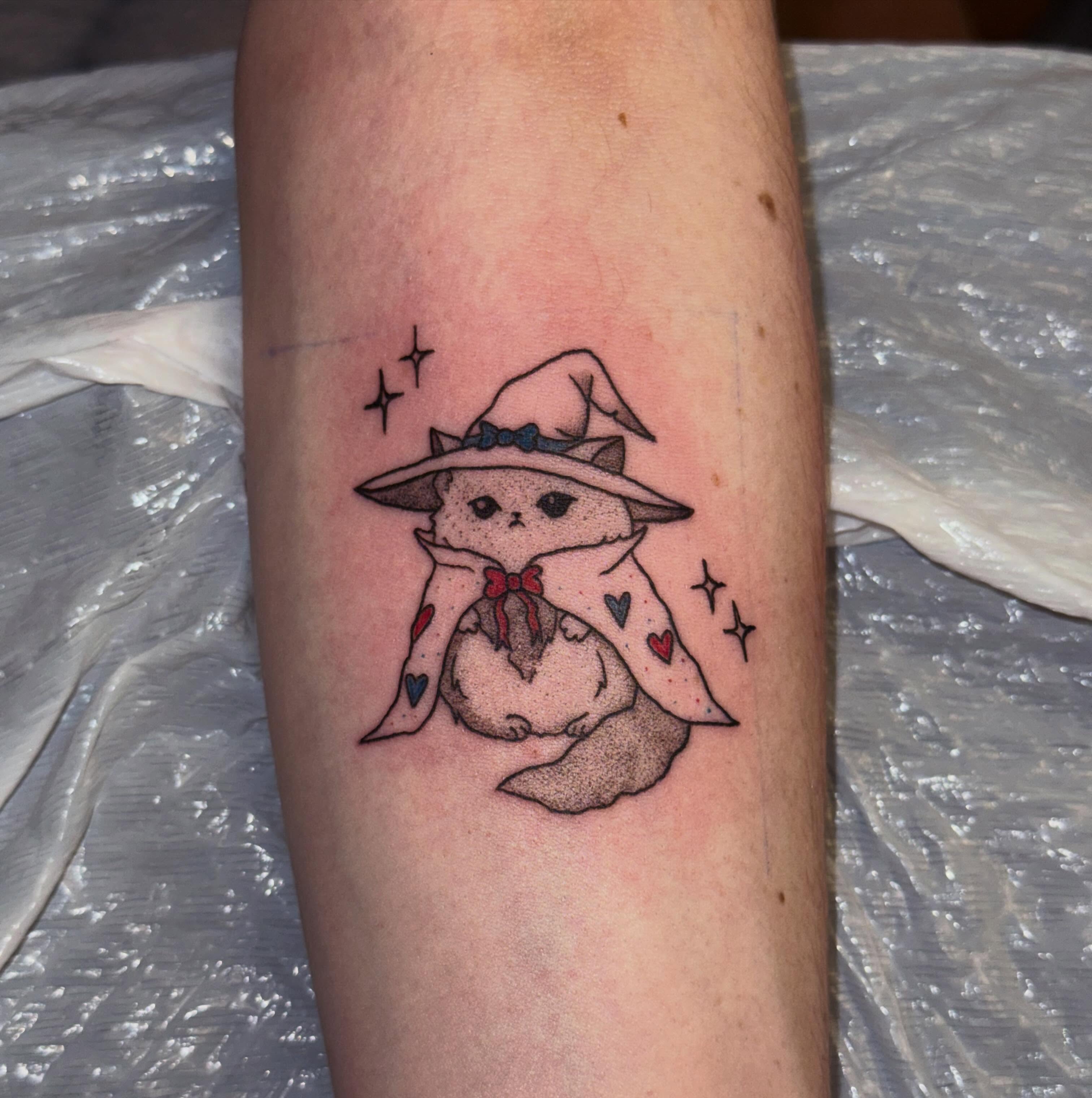Tattoo by @lea_tattooine — dotwork, illustrative