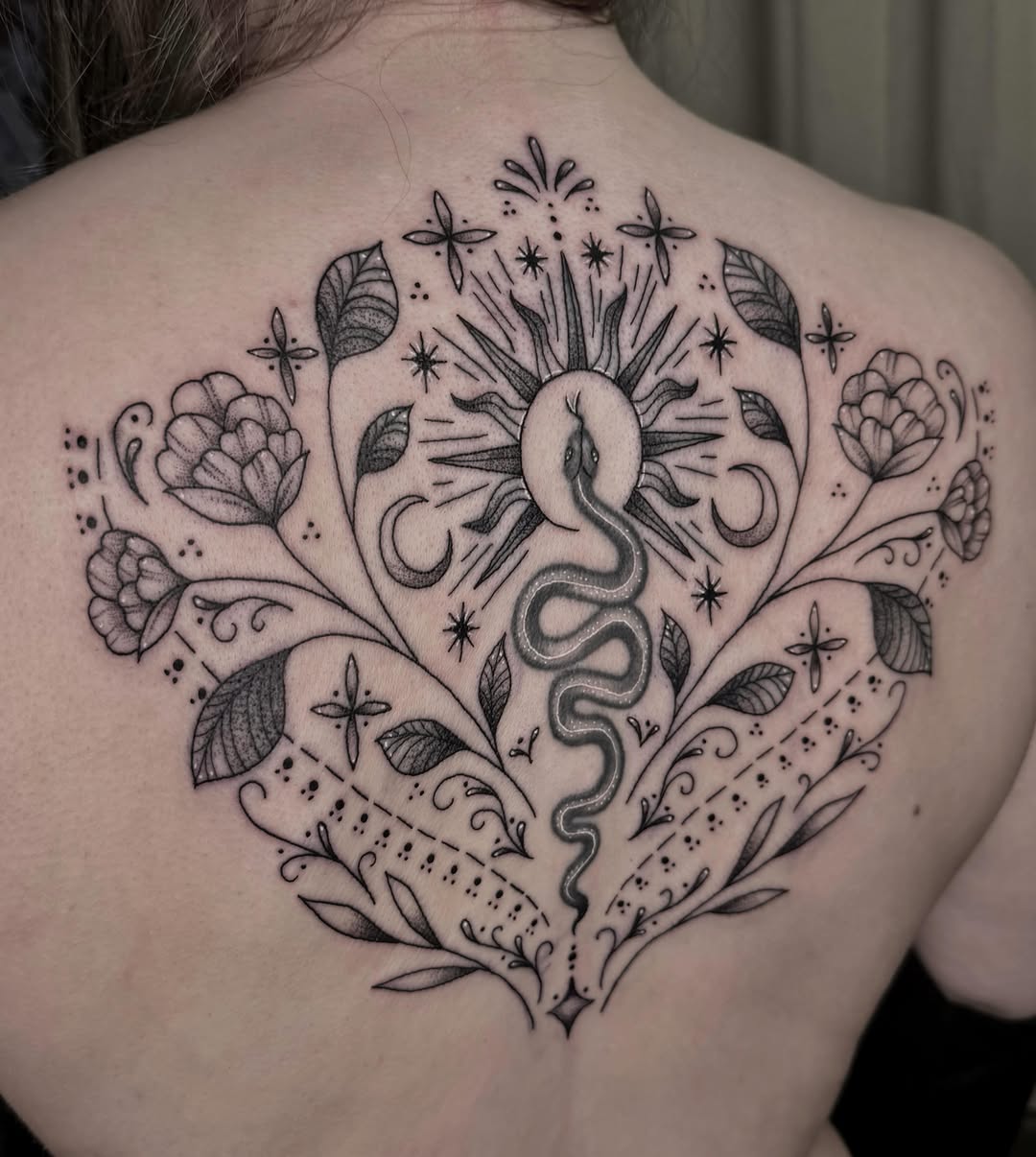 Tattoo by @joanadianetattoos β fine_line, dotwork