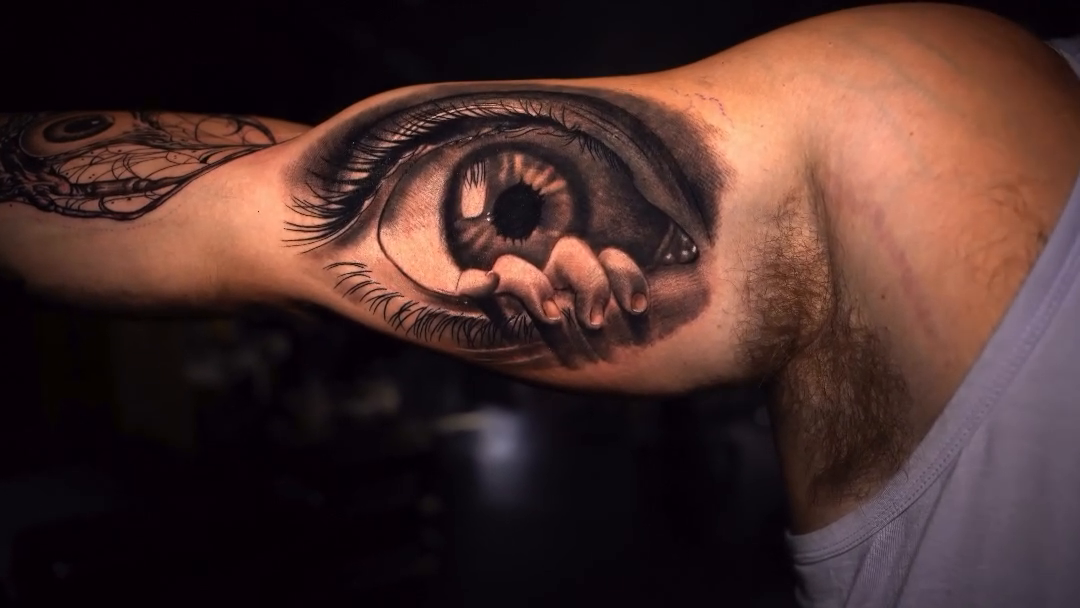 Tattoo work at Knoxville Tattoo Convention