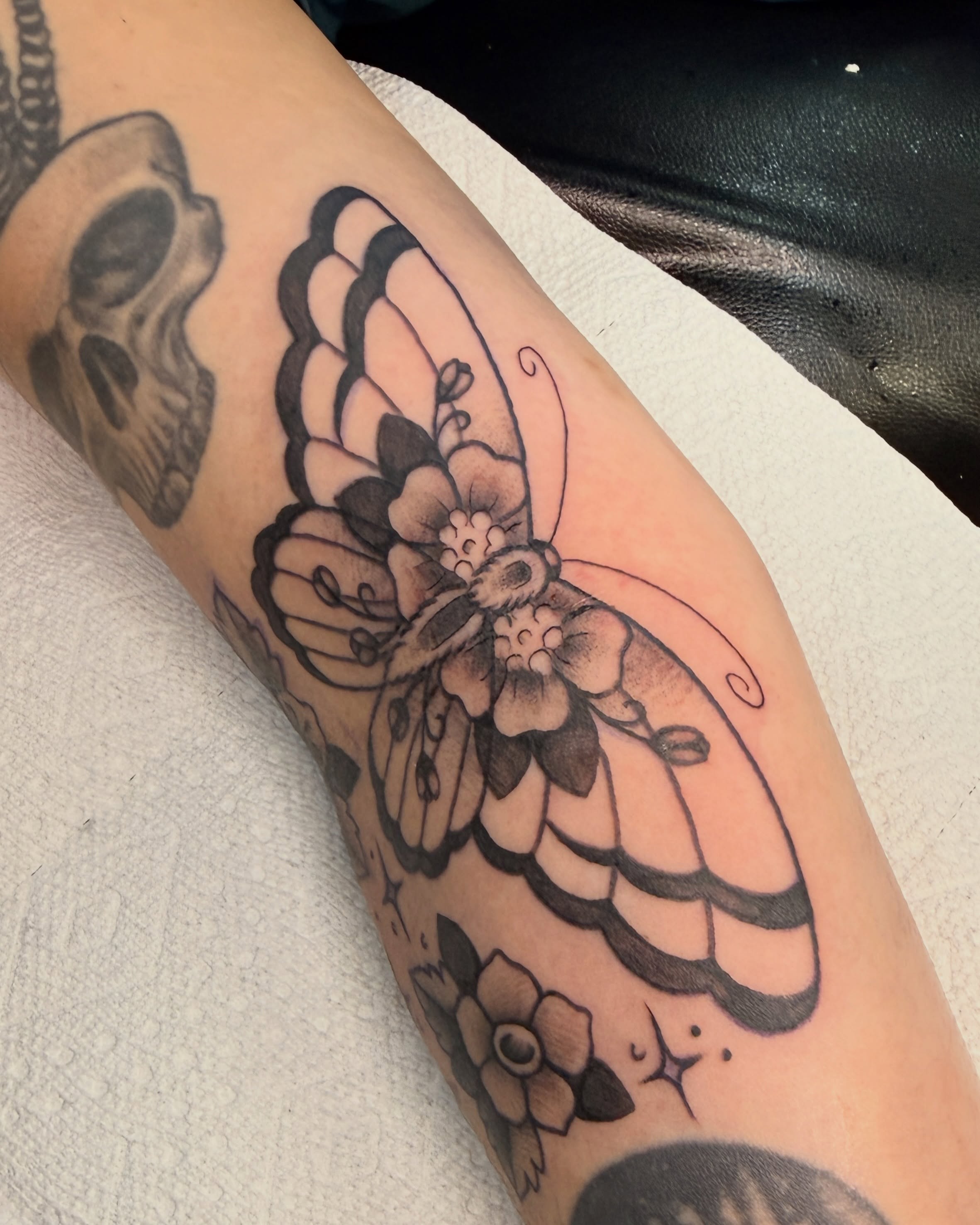 Tattoo by @radrattyripper β black_and_grey