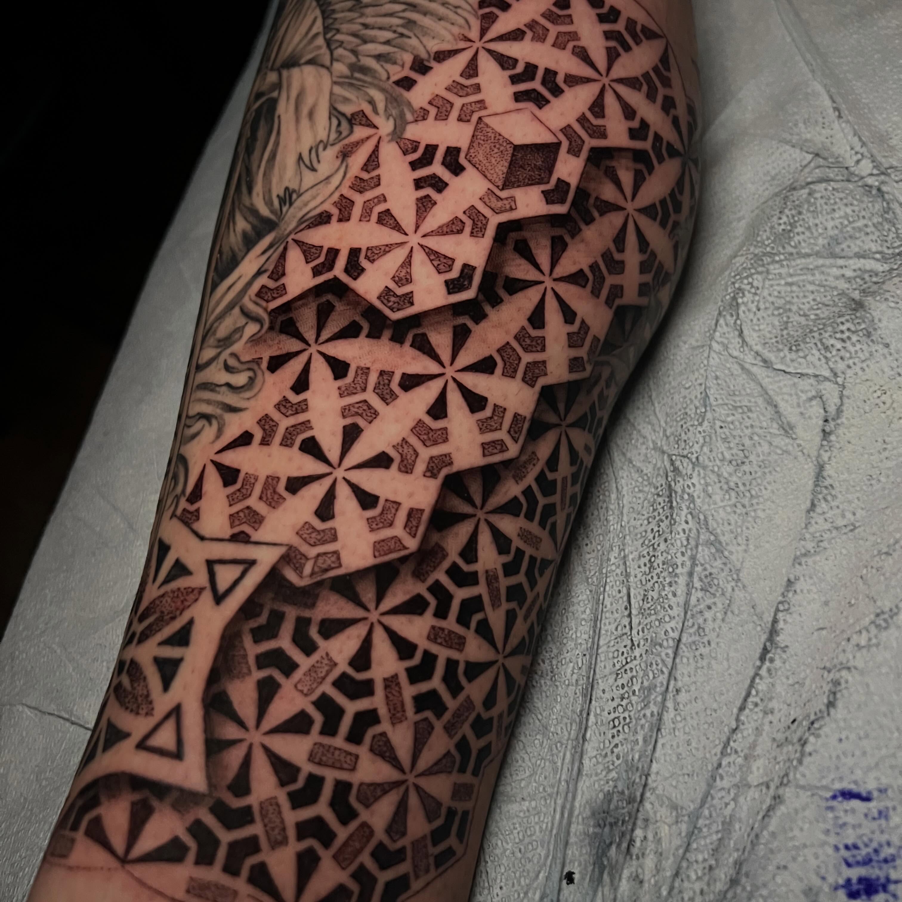 Tattoo by @frankendots — geometric