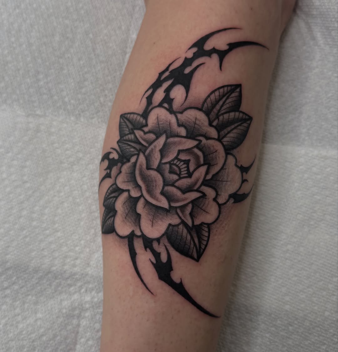 Tattoo by @logansightart — black_and_grey