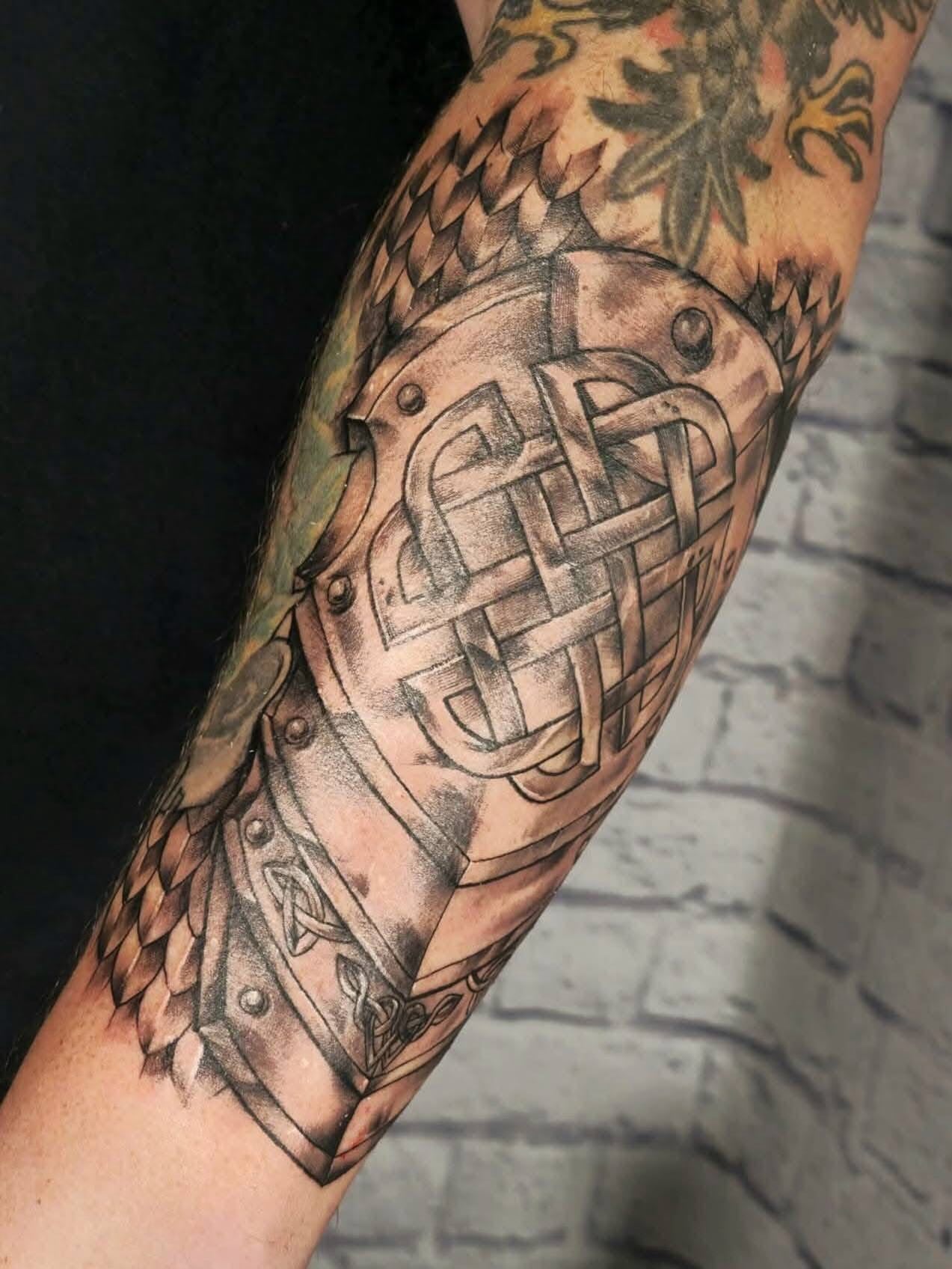 Tattoo by @ichigosworldtattoos — black_and_grey, geometric