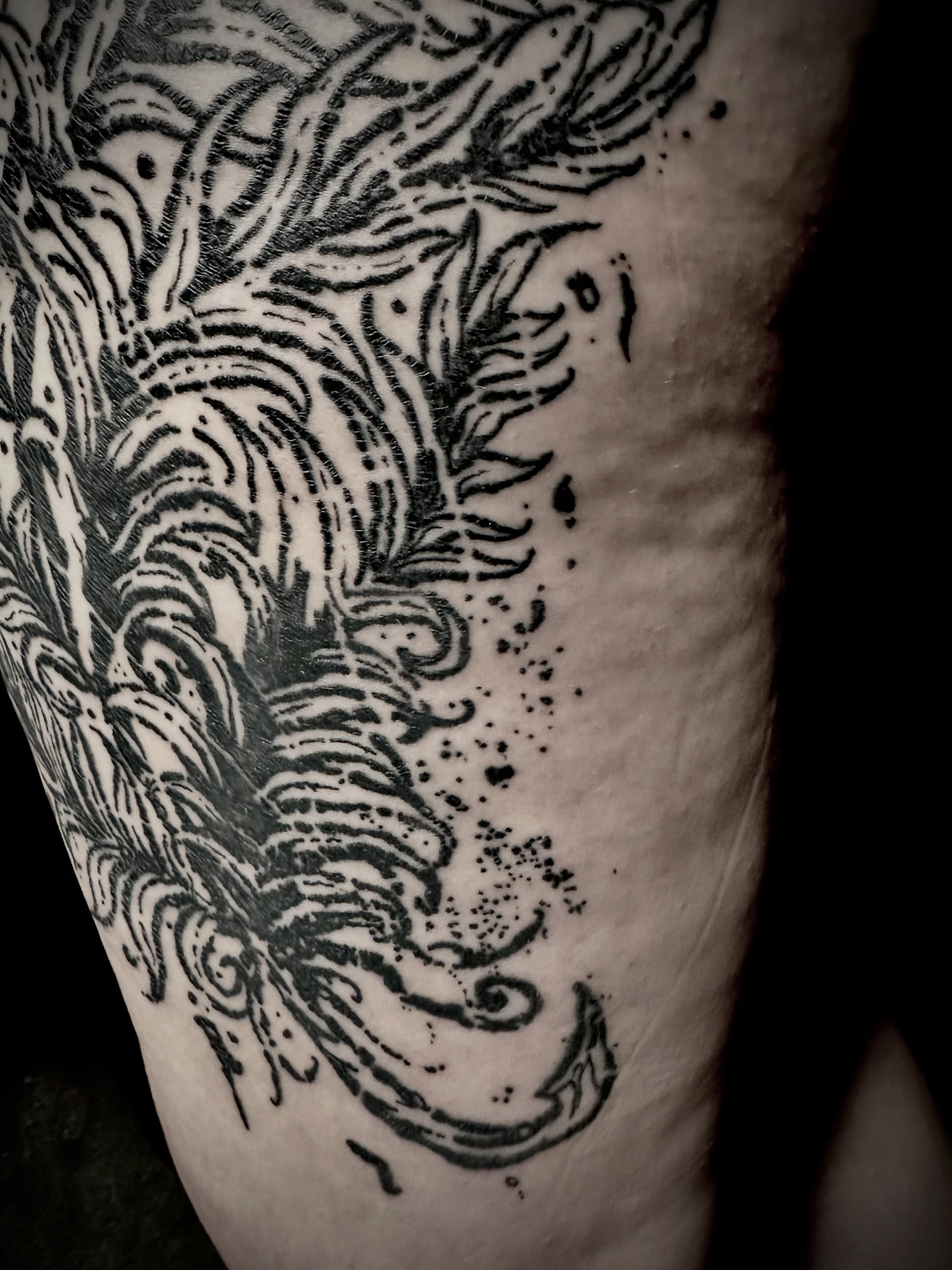 Wave dotwork tattoo on the forearm by Noah Durany