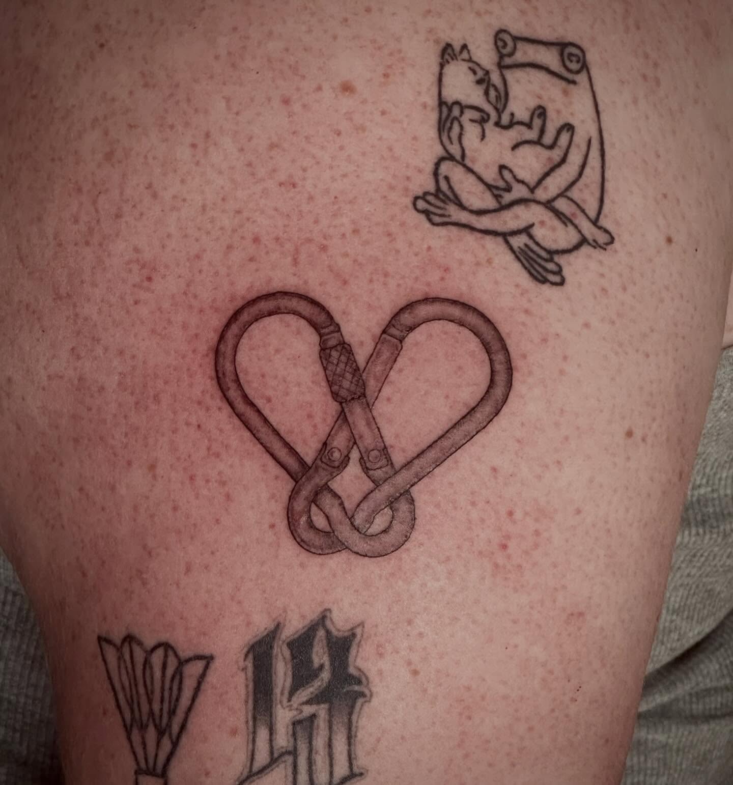 Tattoo by @roses.in.gloom — geometric