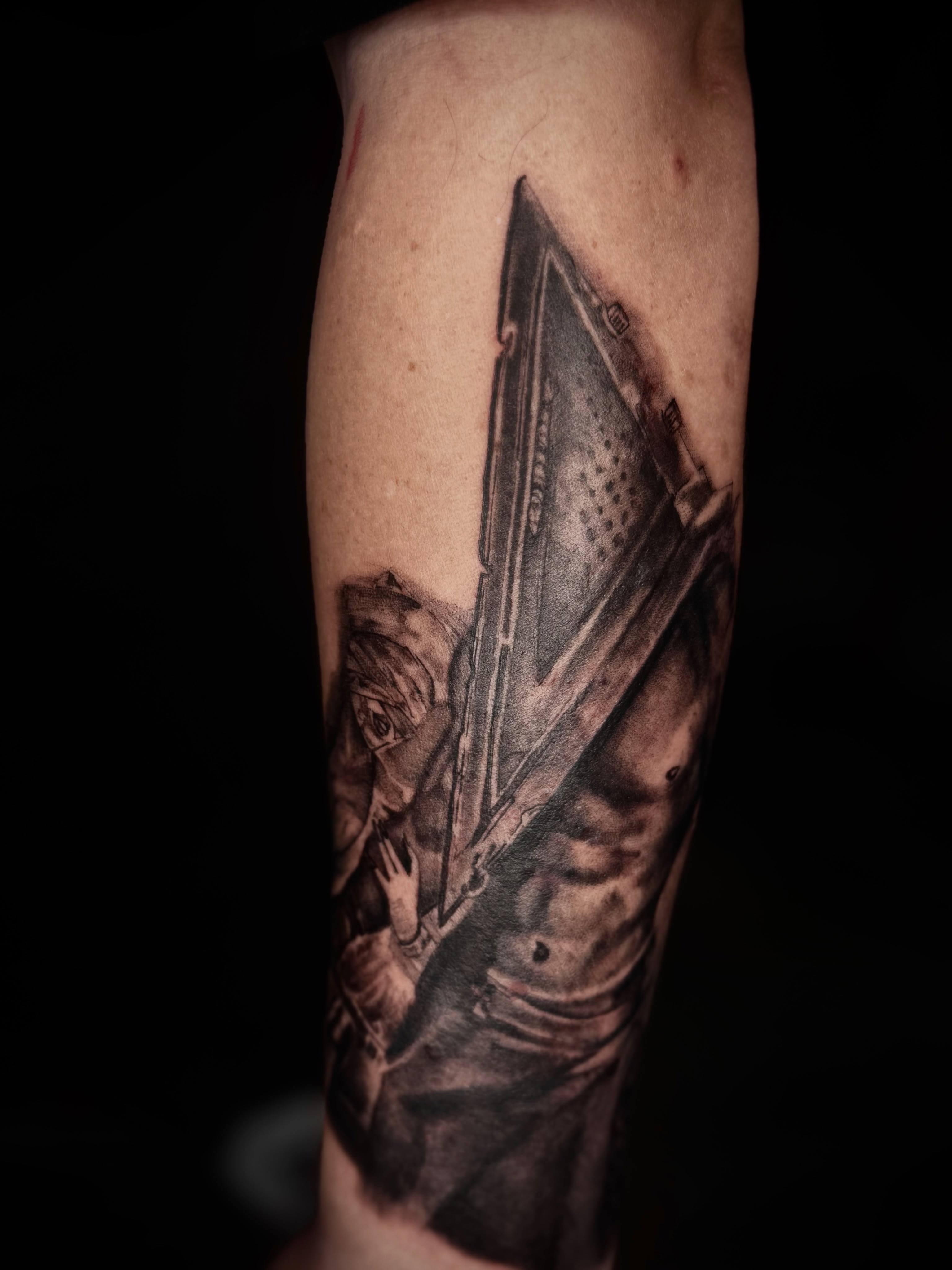 Ship sinking realism tattoo on the forearm by Jennifer Contreras