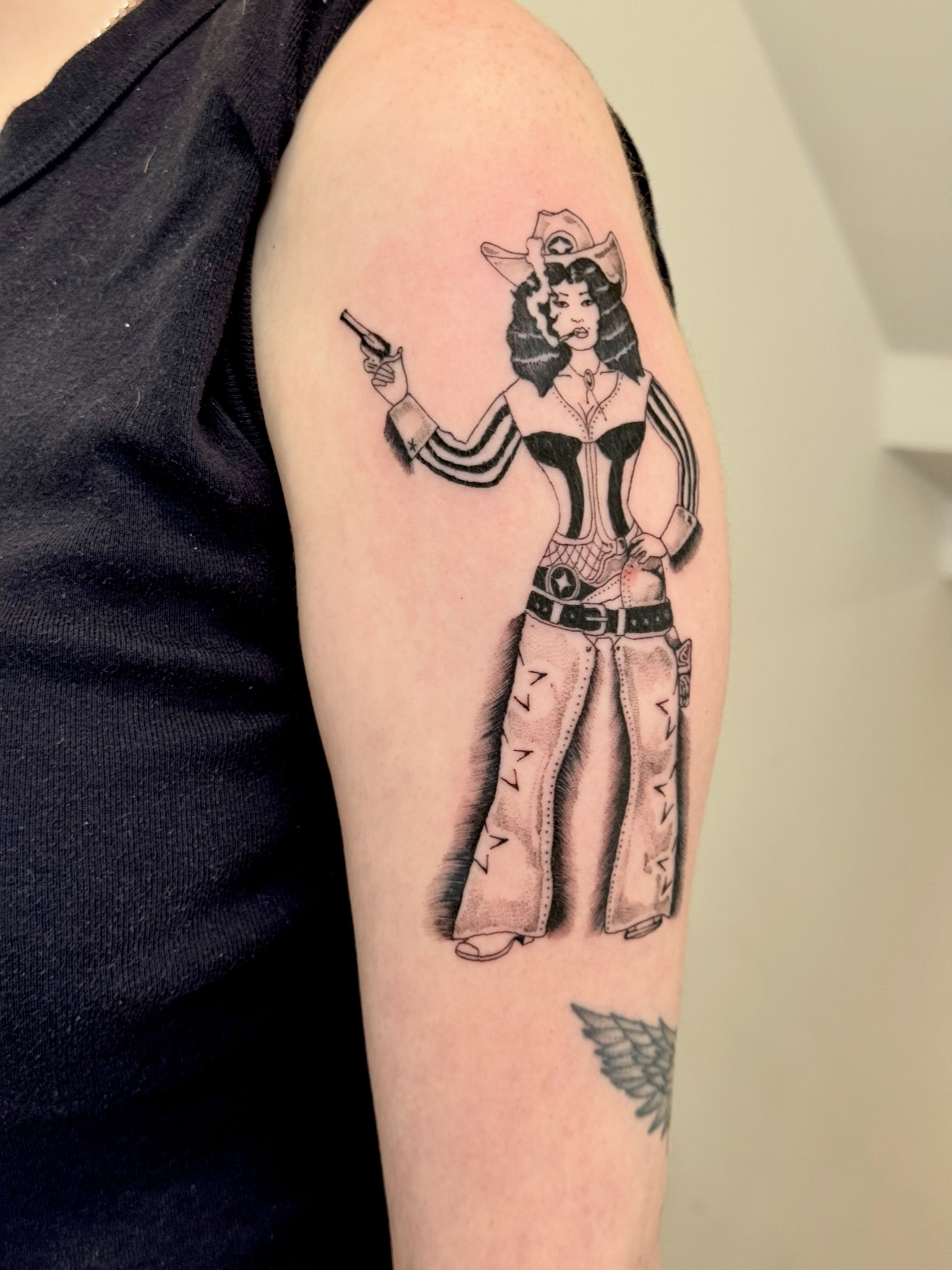Tattoo by @passthesaltbitch β black_and_grey