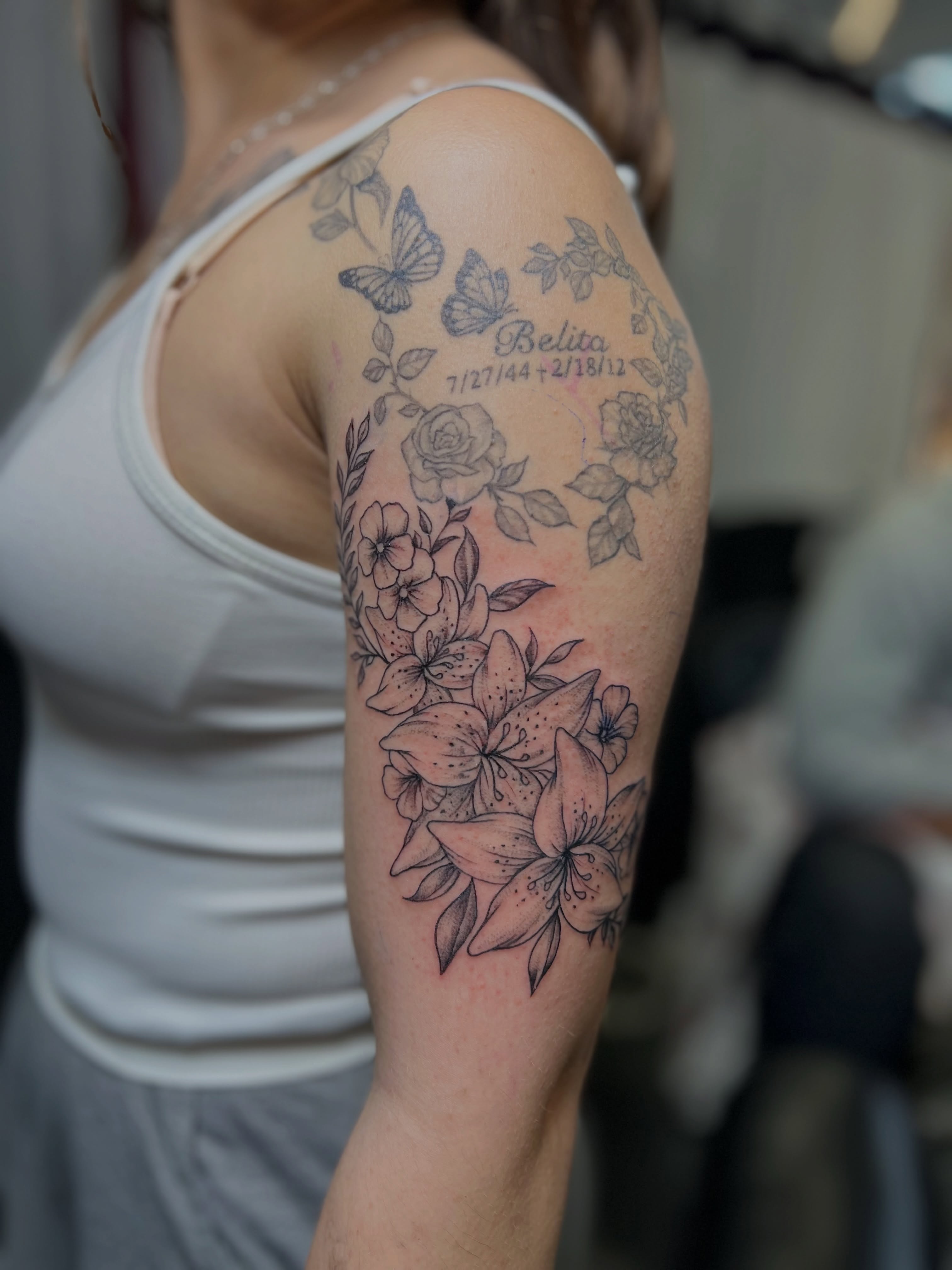 Tattoo by @mrsimontattoo — black_and_grey