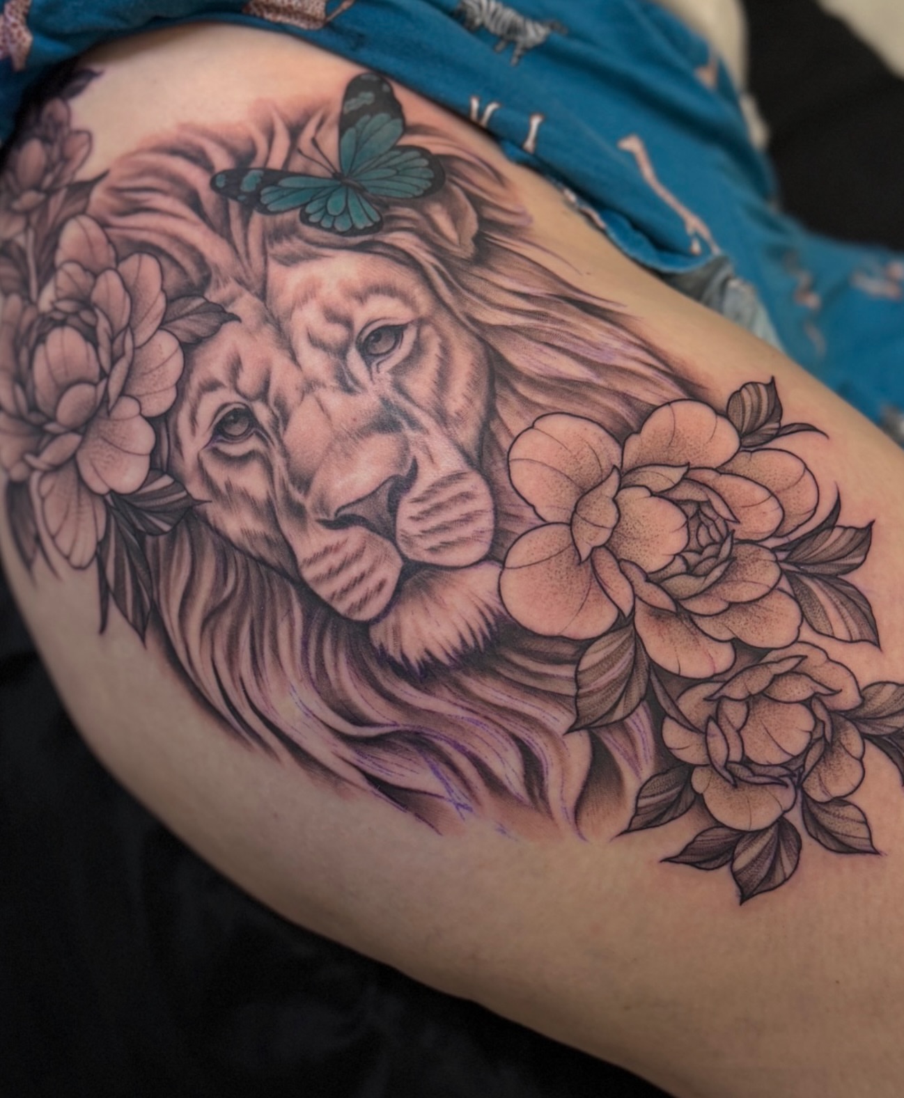 Tattoo by @rikkybobbytattoo — realism, black_and_grey