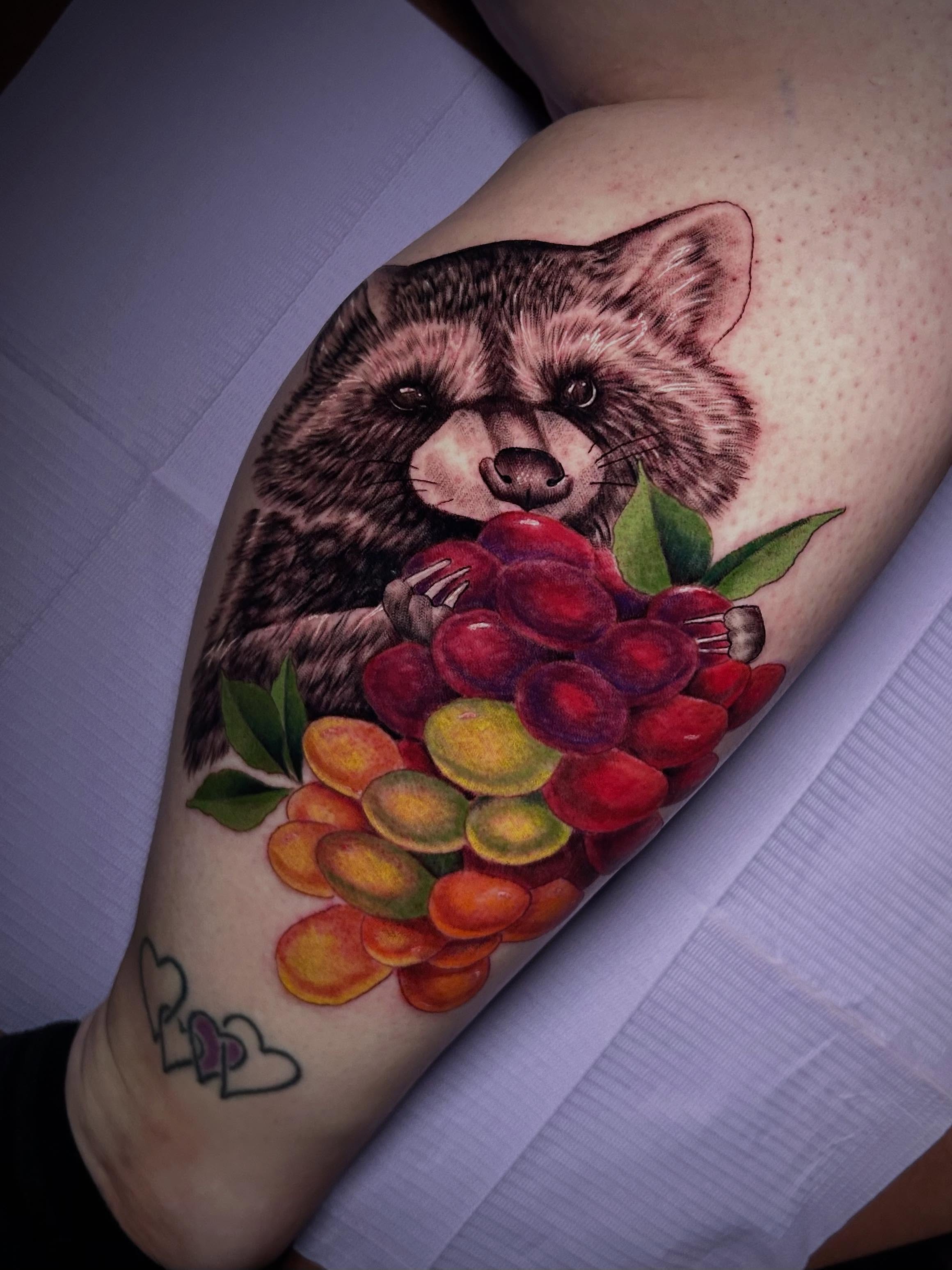 Tattoo by @dani_does_tatts โ realism