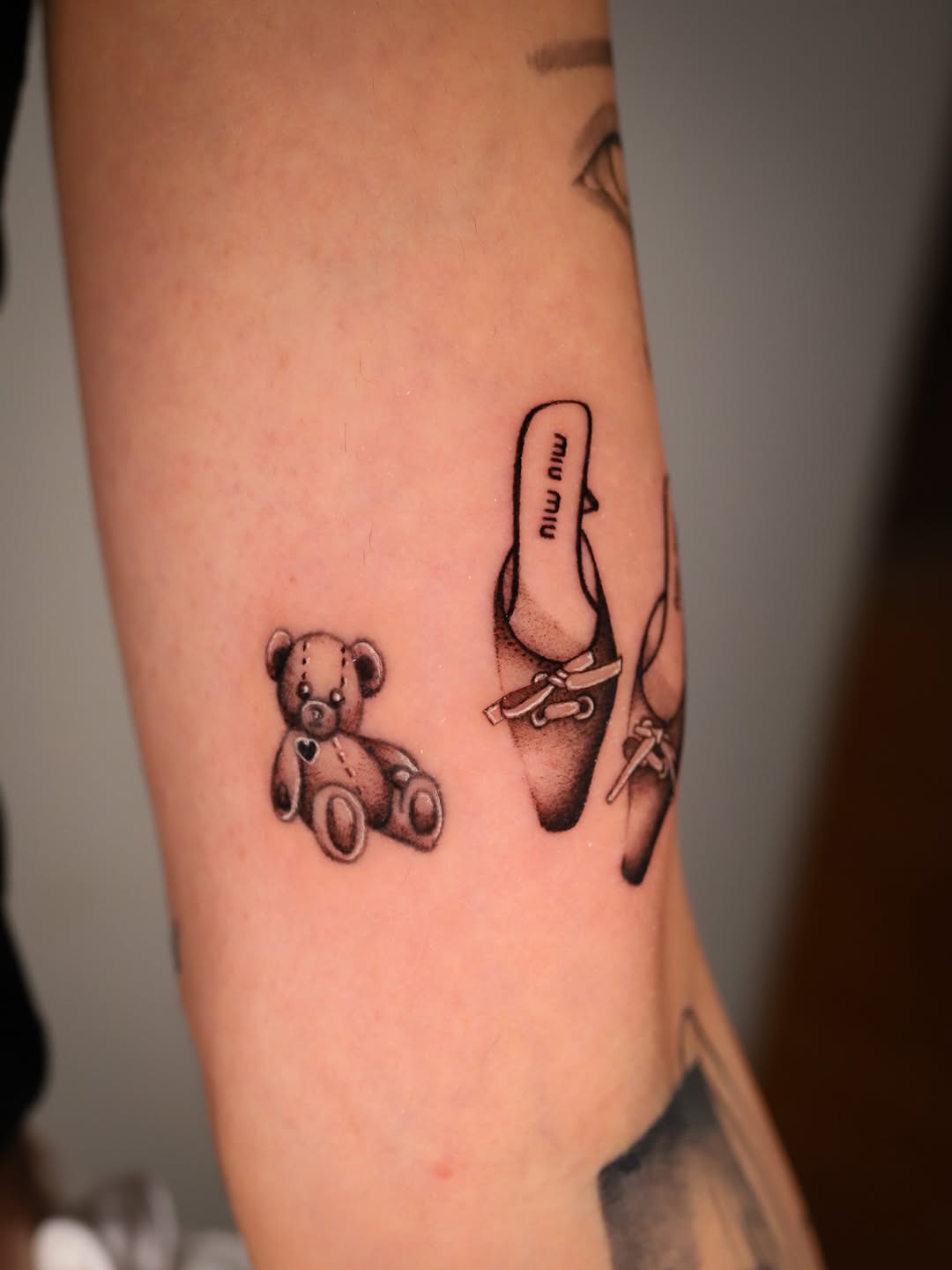 Tattoo by @danithedavinci — fine_line, realism