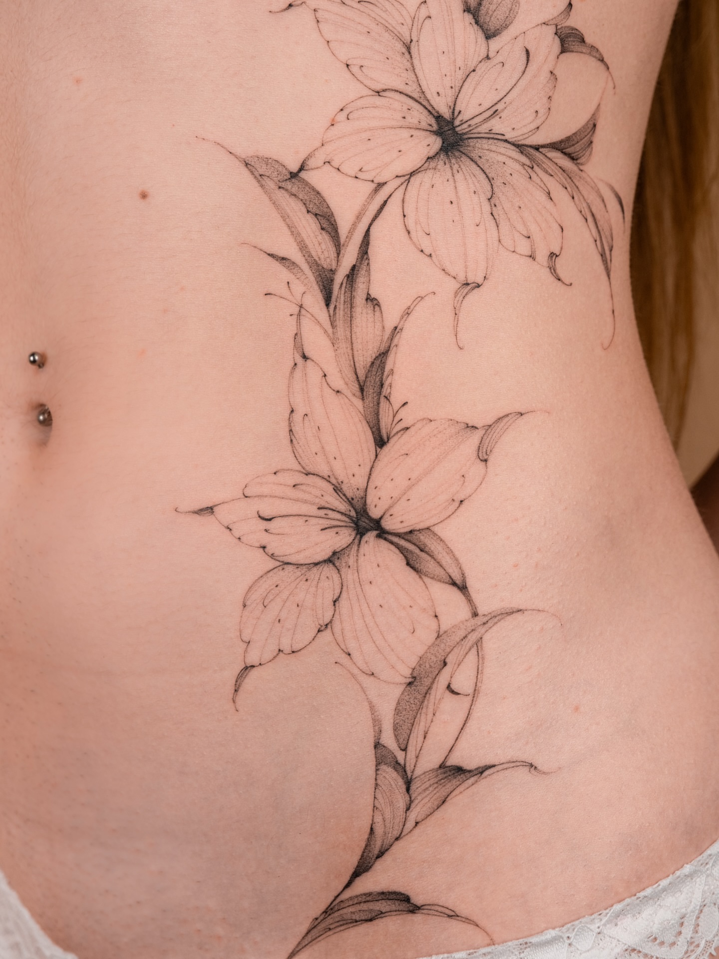 Tattoo by @lasstattoo — black_and_grey