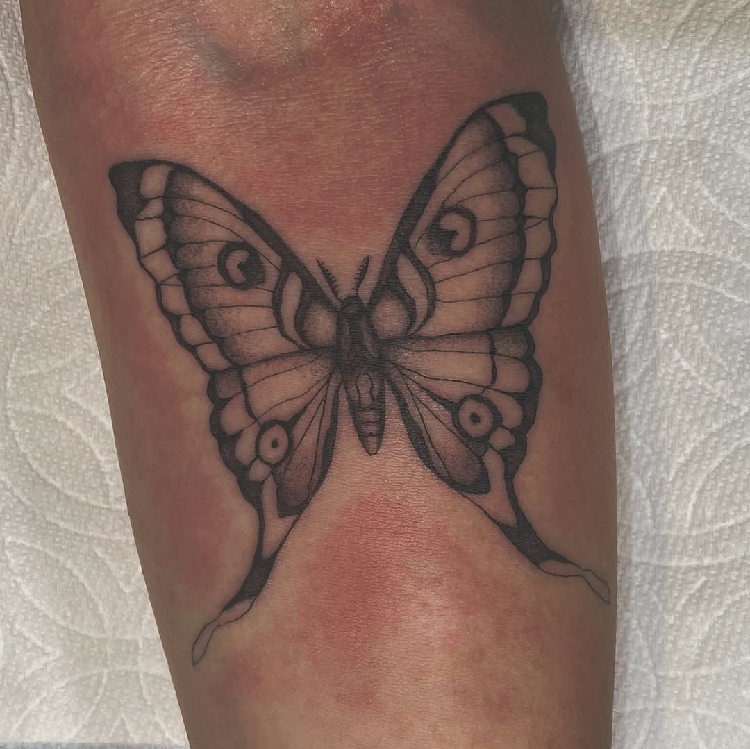 Tattoo by @thedrywiper — black_and_grey, realism