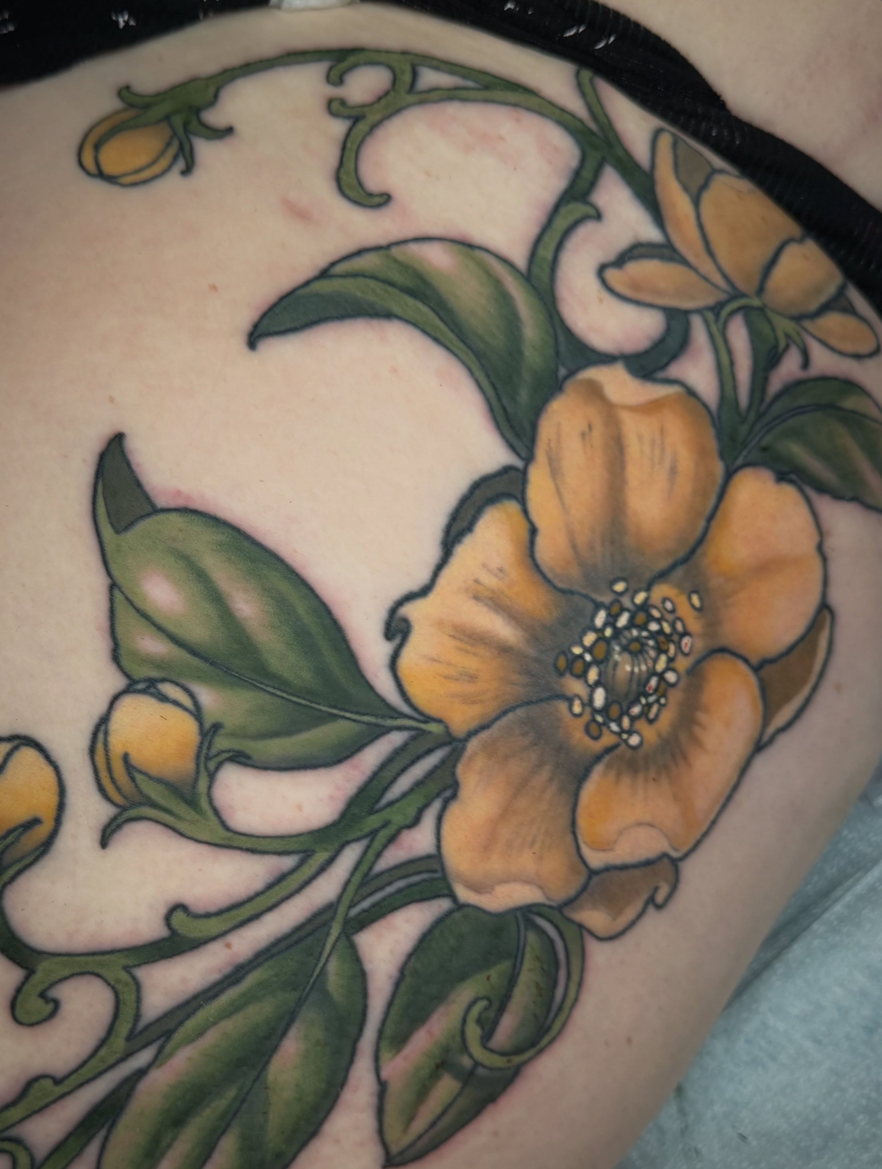 Tattoo by @tattoosbydingle — new_school, dotwork