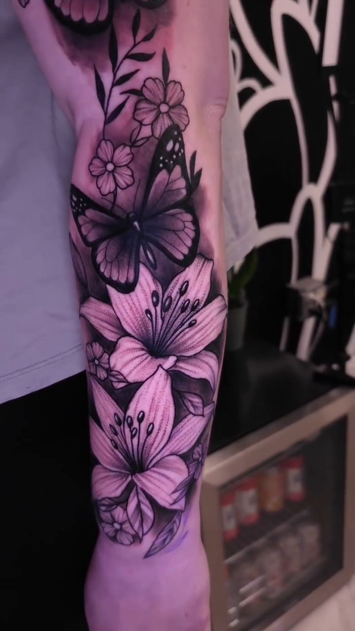 Tattoo by @xodiactattoo โ black_and_grey, realism