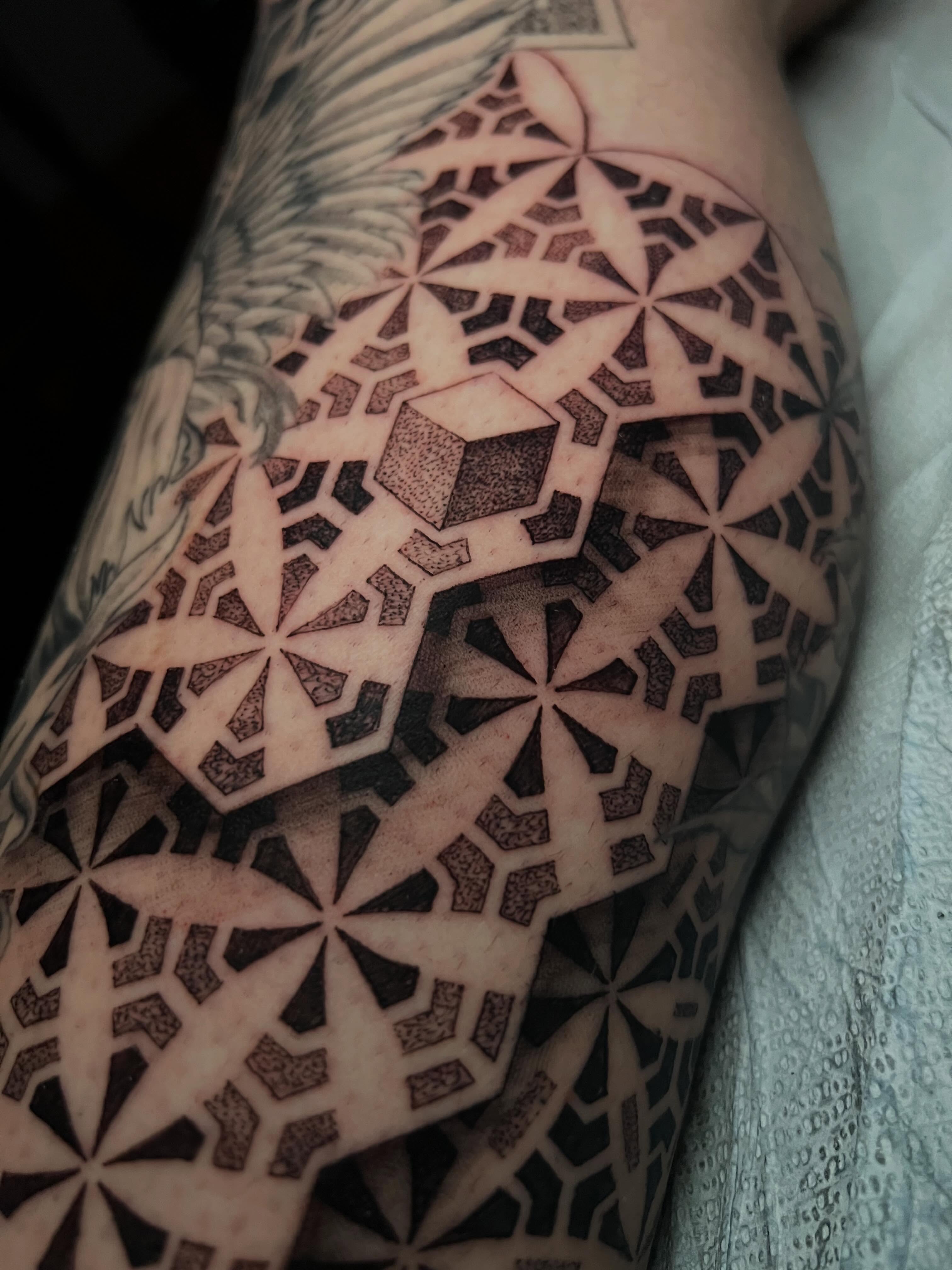 Tattoo by @frankendots — geometric
