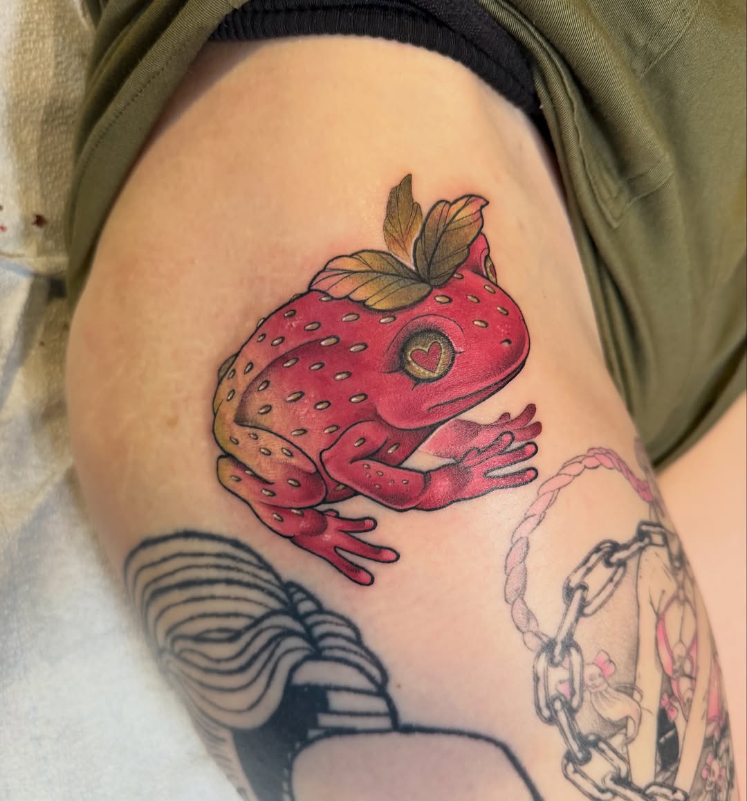 Tattoo by @alternativeyouniverse — new_school, realism