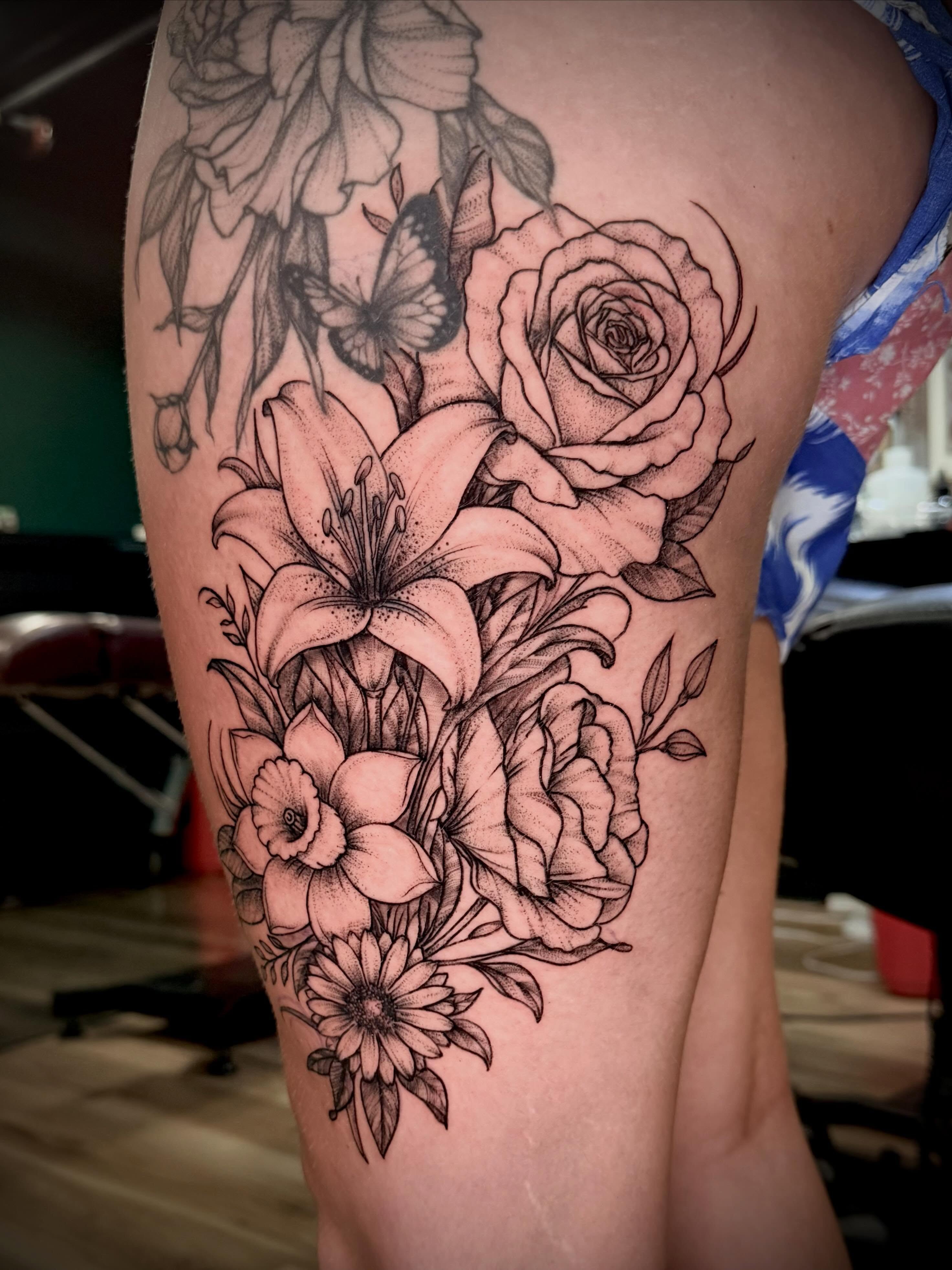 Tattoo by @dtf.tattoos — dotwork, realism