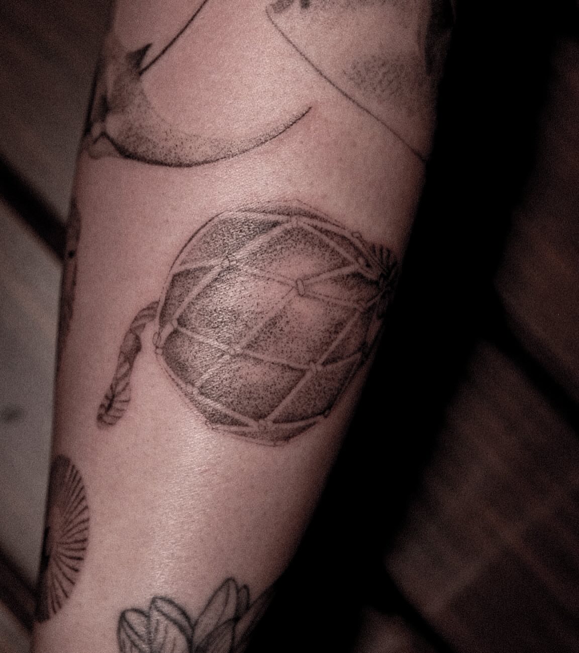 Basket dotwork tattoo on the forearm by ๐๐, Tacoma, Washington