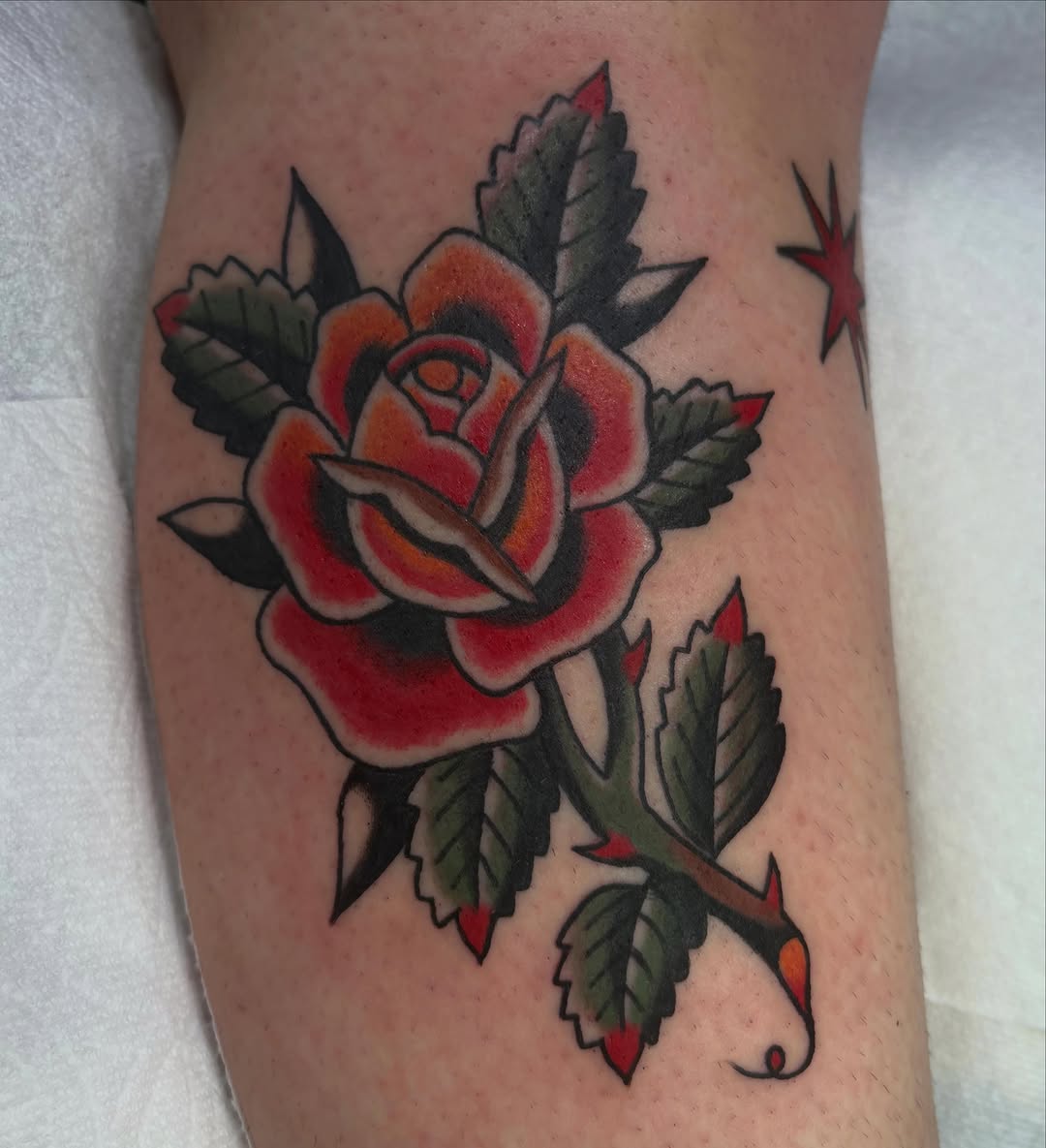 Tattoo by @lindseycvtattoo — american_traditional
