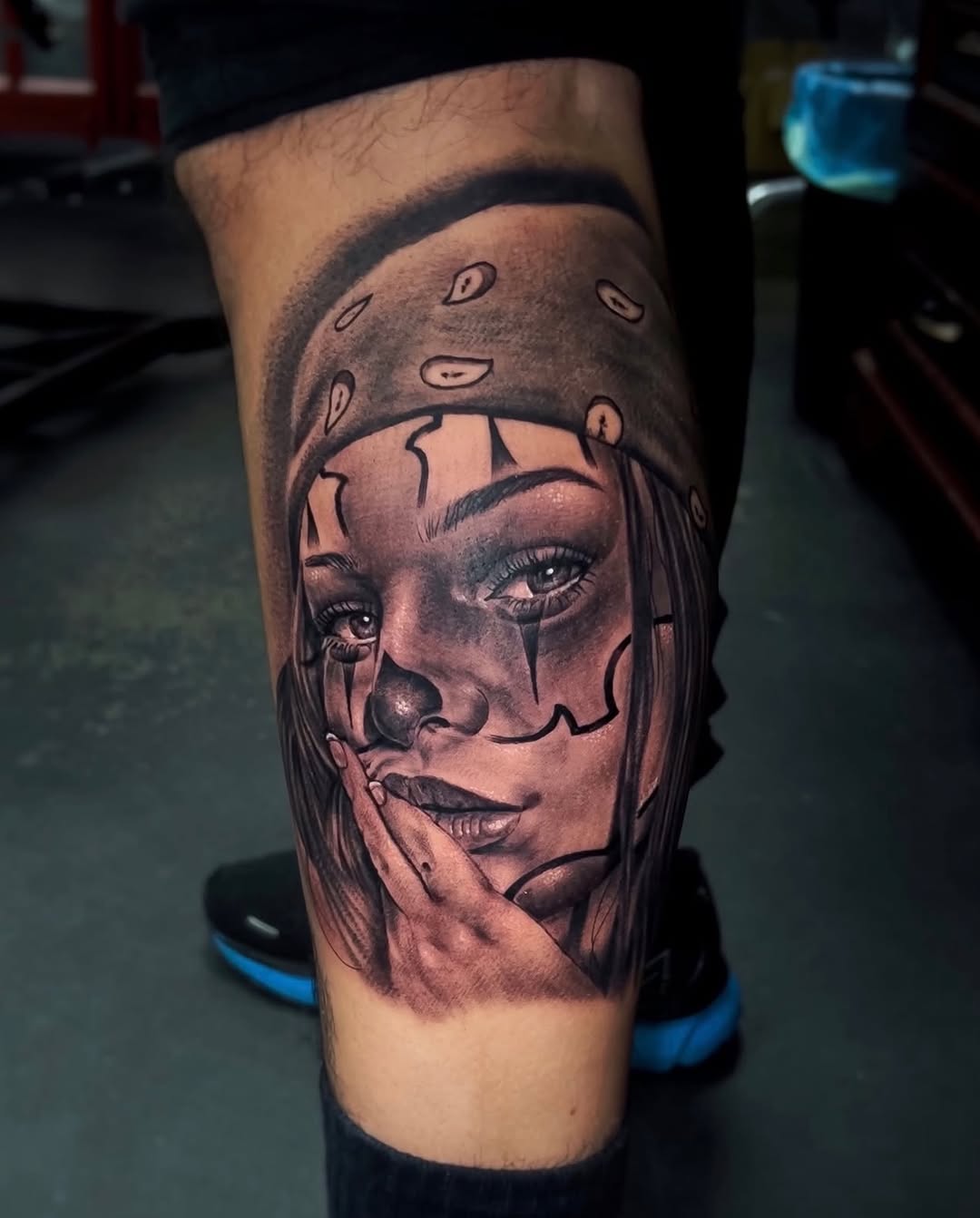 Tattoo by @snakesanddaggers — realism, black_and_grey