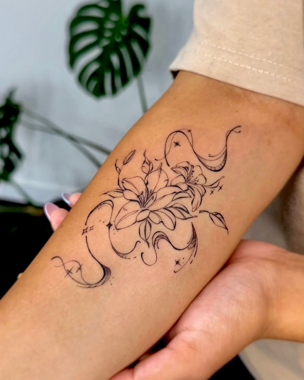 Tattoo by @tattooist_veni — fine_line