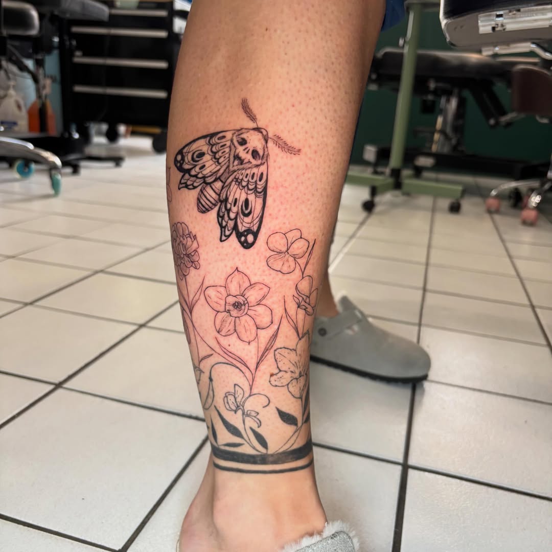Tattoo by @tankgurl_tattoos — dotwork, black_and_grey