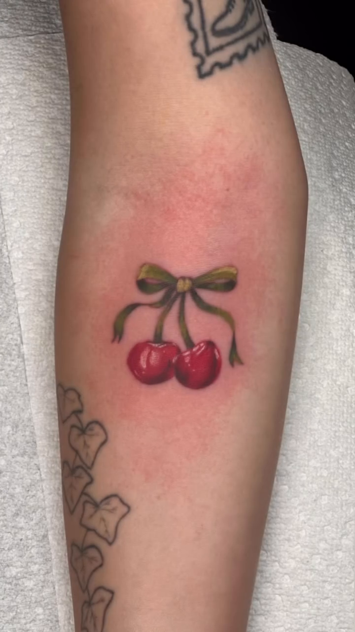 Tattoo by @nicolettemadlyne — neo_traditional