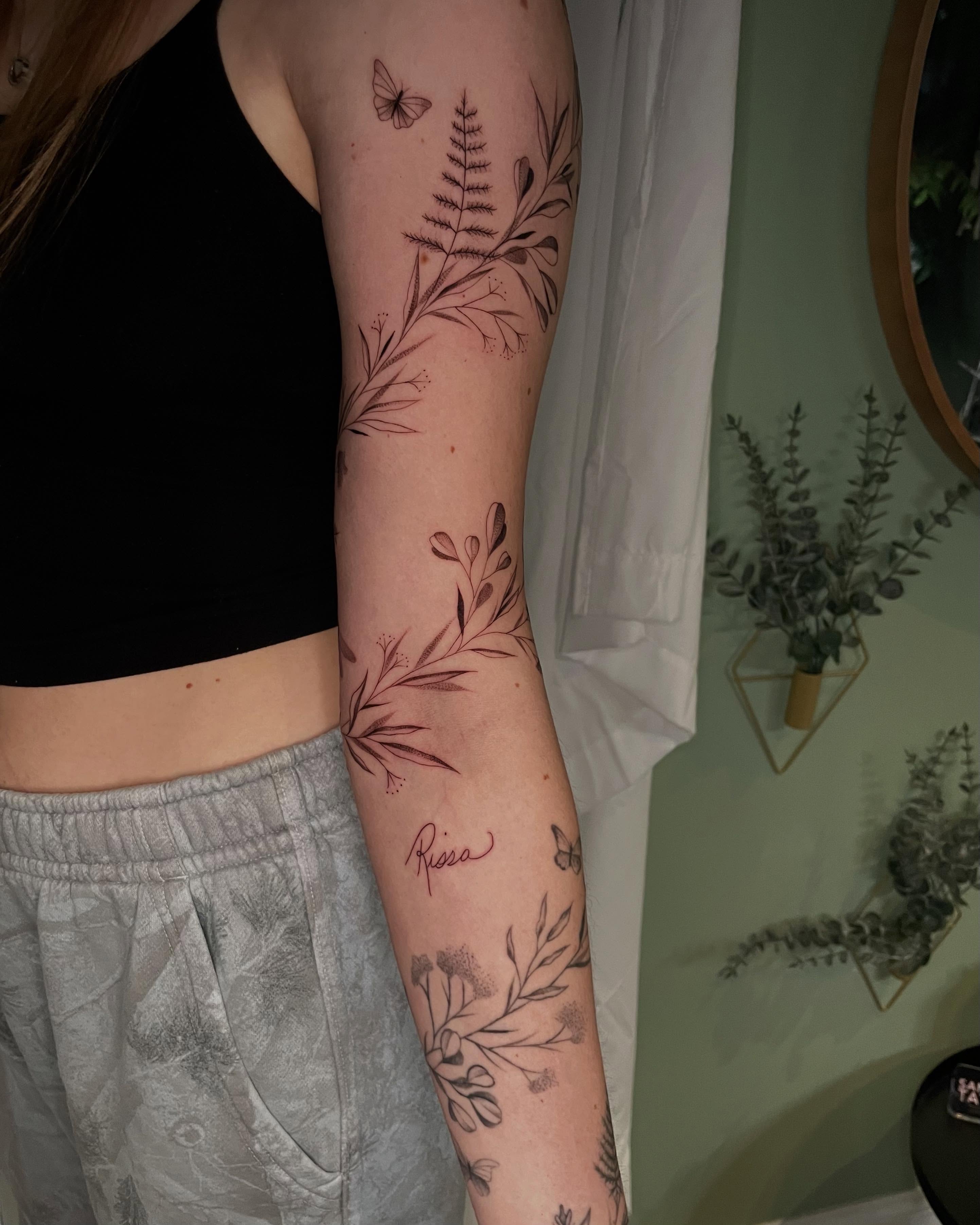 Tattoo by @samiamthesam — dotwork, realism