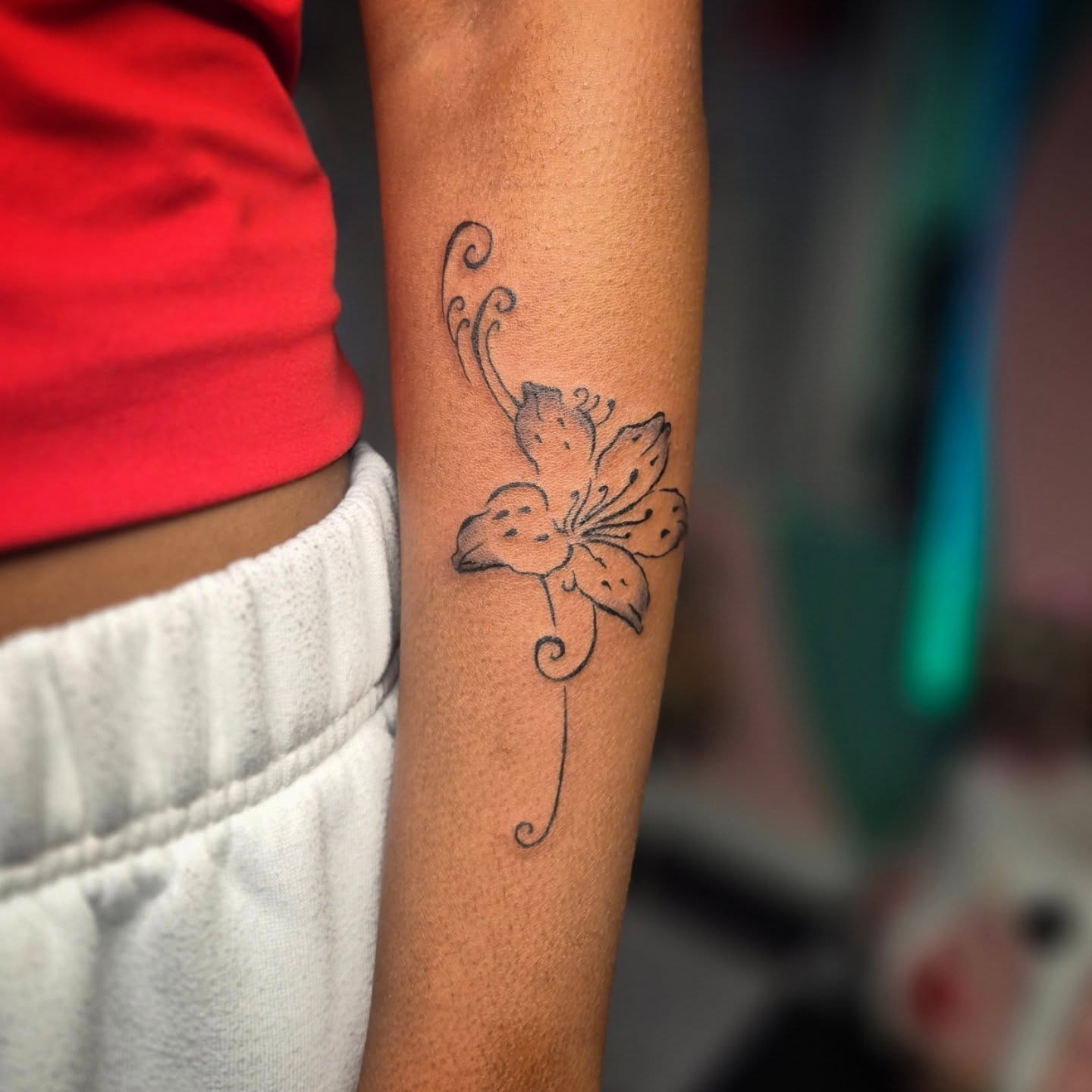 Flower black and grey tattoo on the forearm by π΅ππππ§π»ββοΈβΛκ©ο½‘β