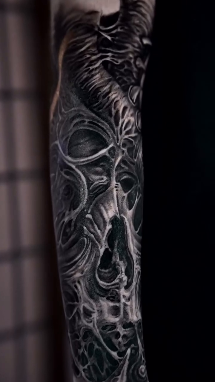 Tattoo by @rrsantander_art — realism, black_and_grey