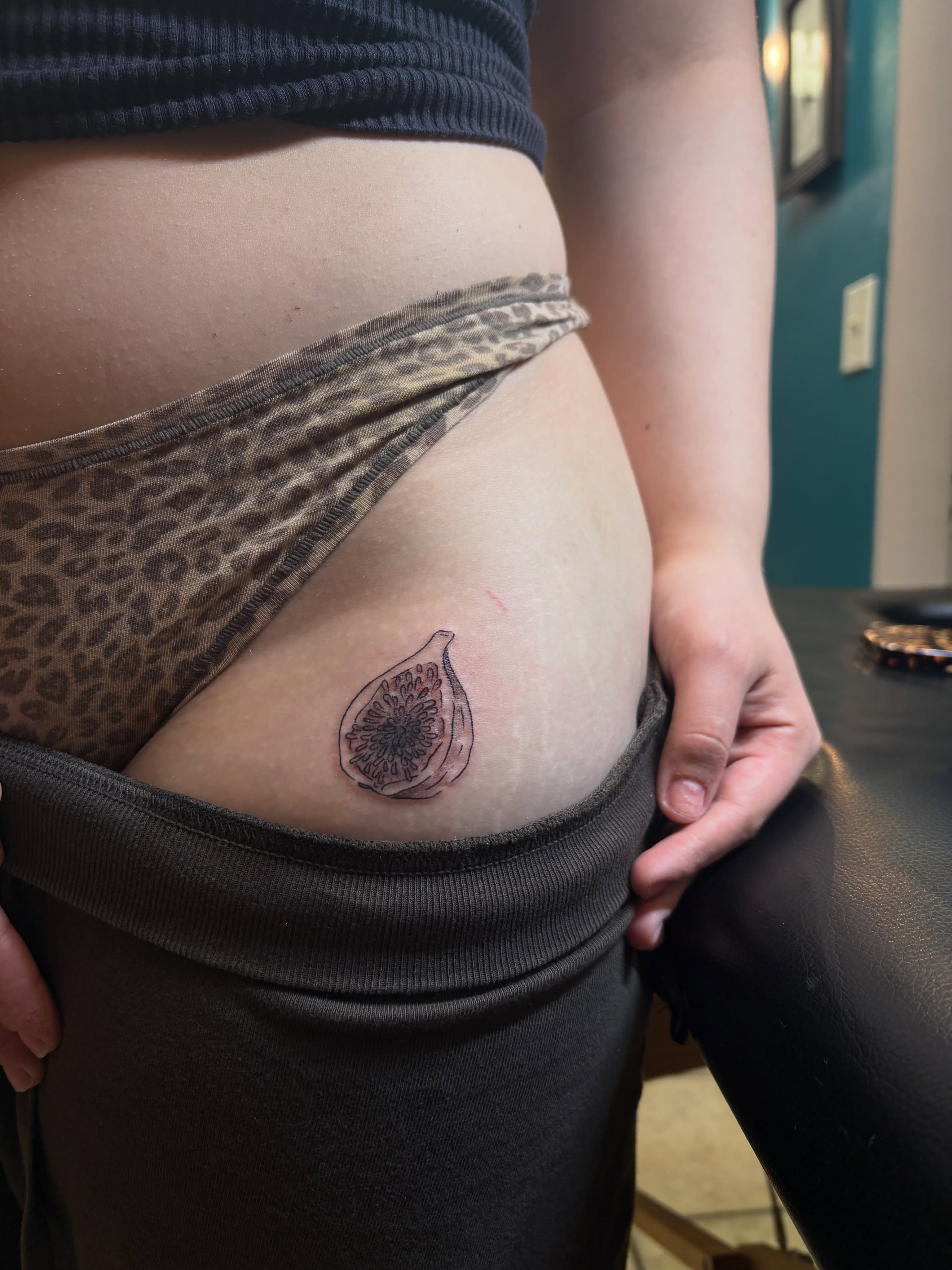 Fig black and grey tattoo on the thigh by ⋆.˚ ☾ .⭒˚ alaina