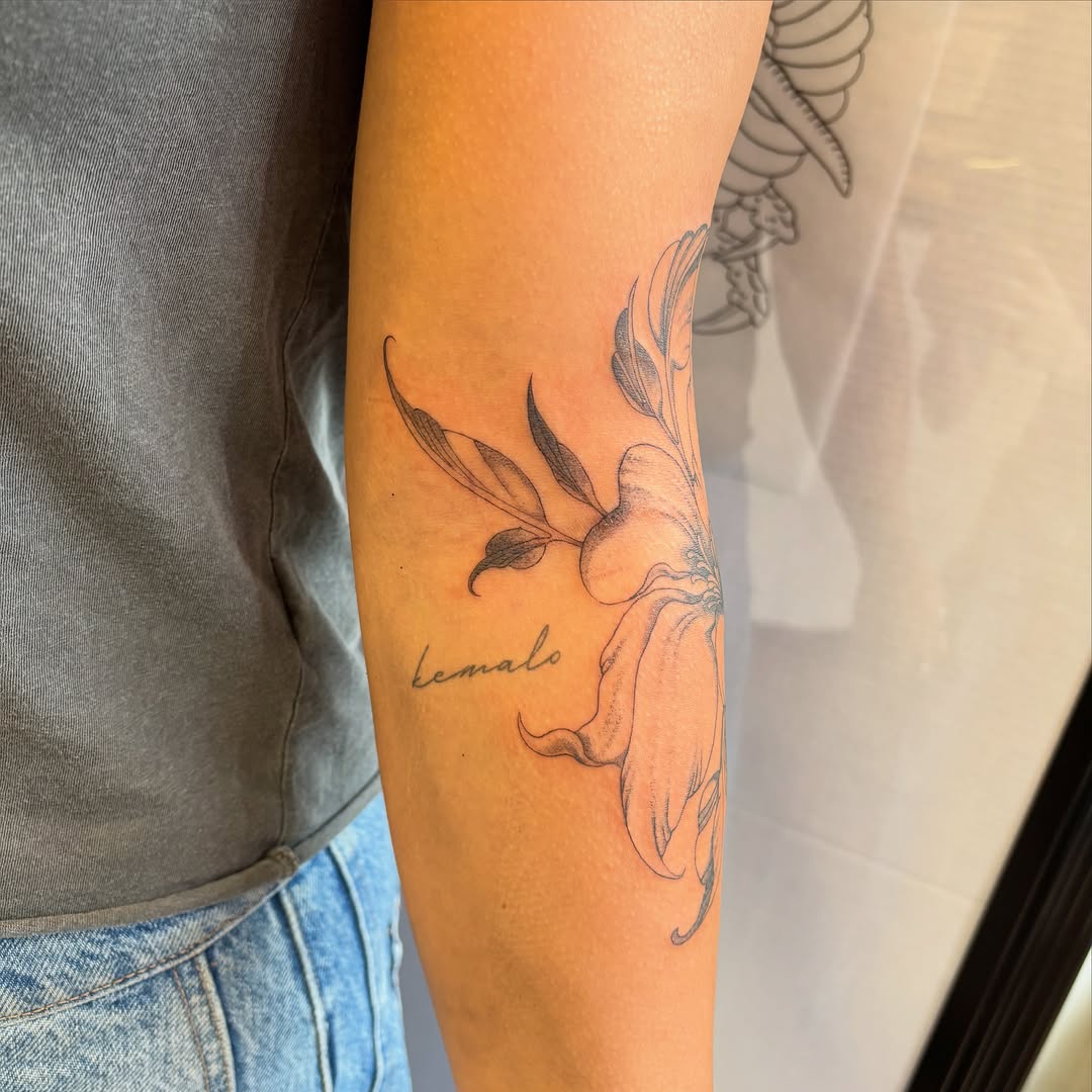 Tattoo by @erith_art_ — black_and_grey