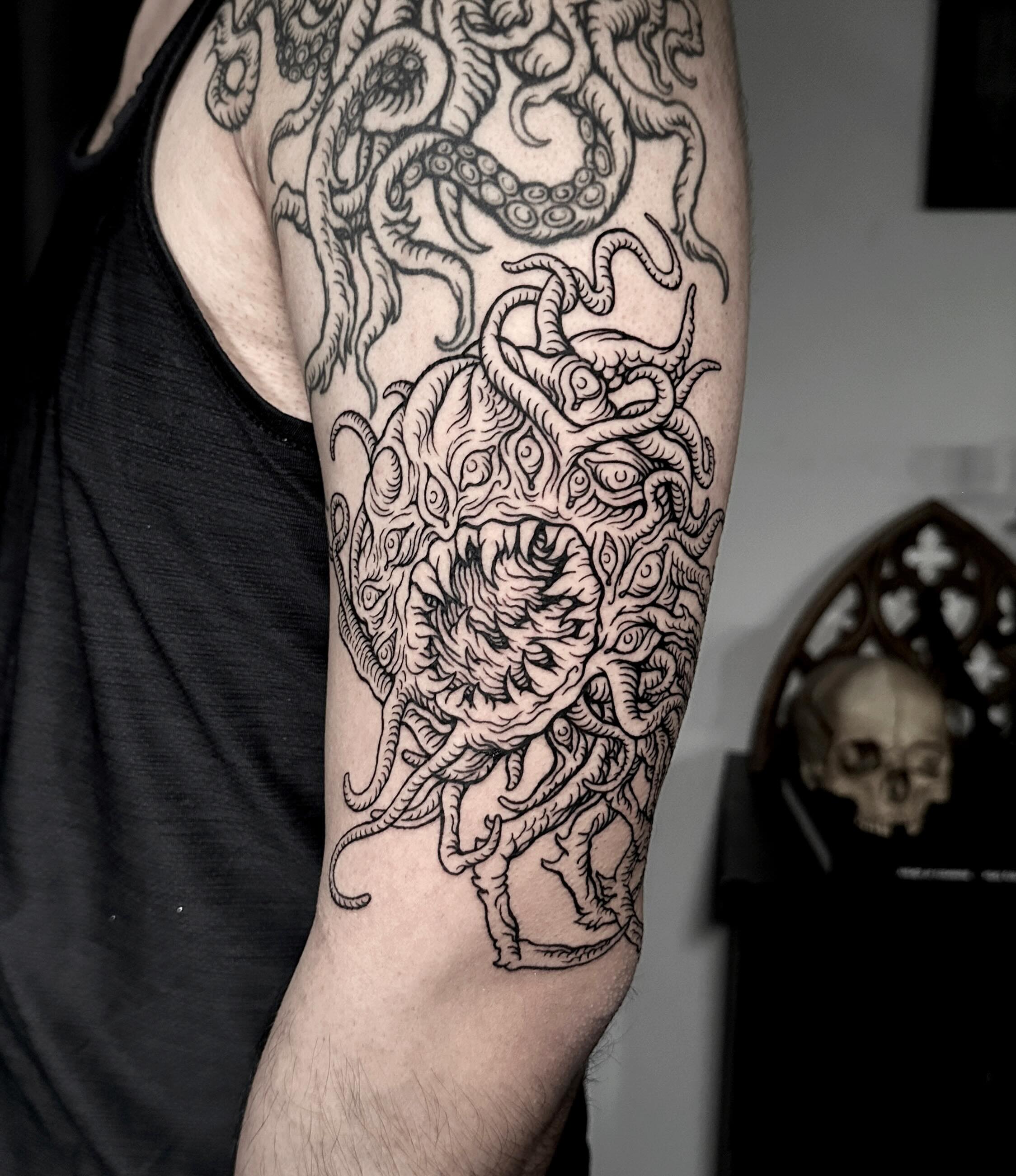 Tattoo by @sashawoland β blackwork, illustrative