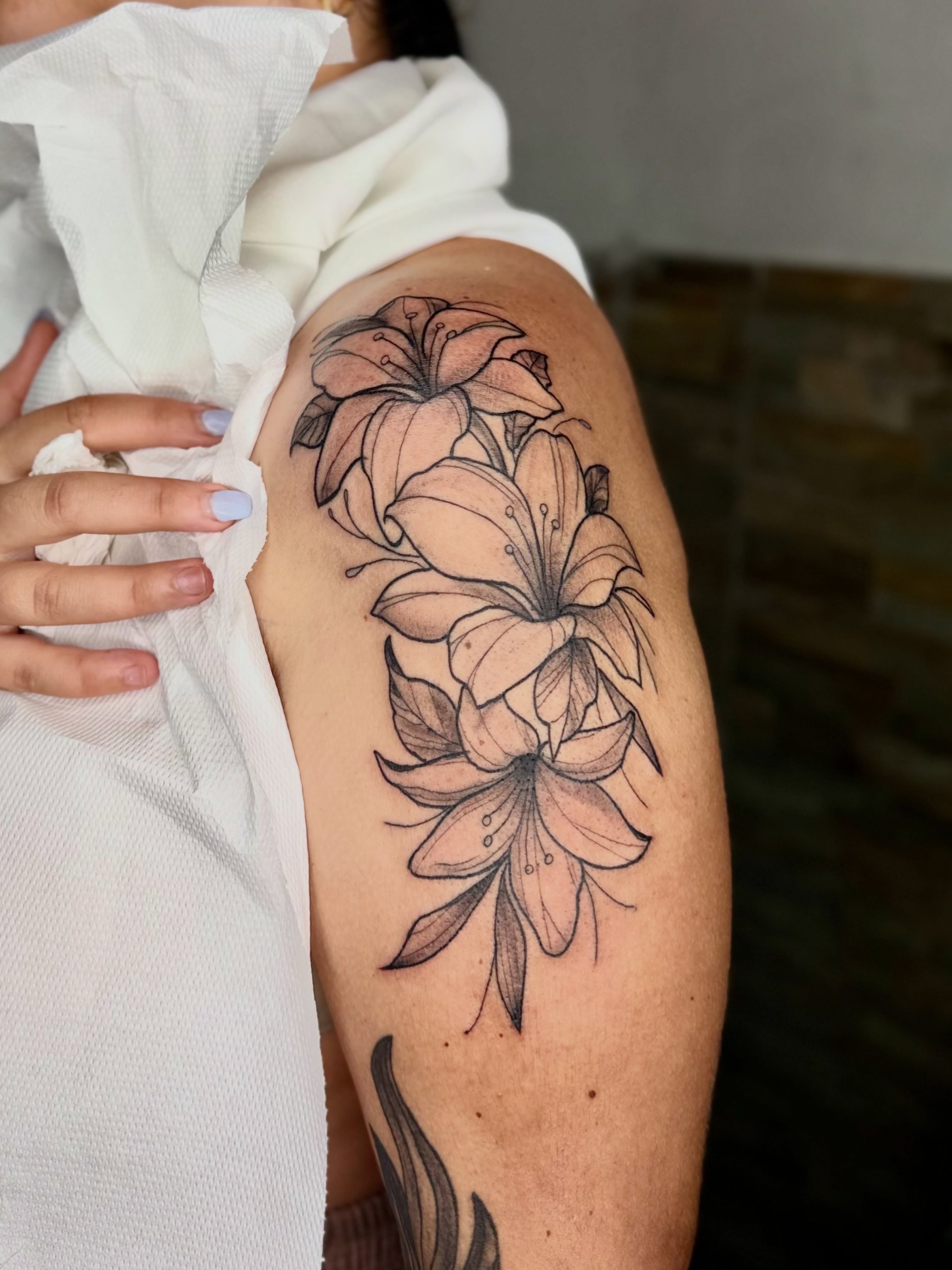 Tattoo by @ferraratattooo — black_and_grey